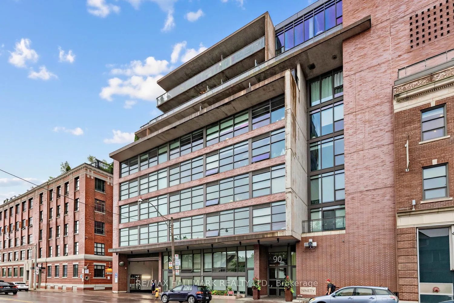 90 Broadview Avenue #408