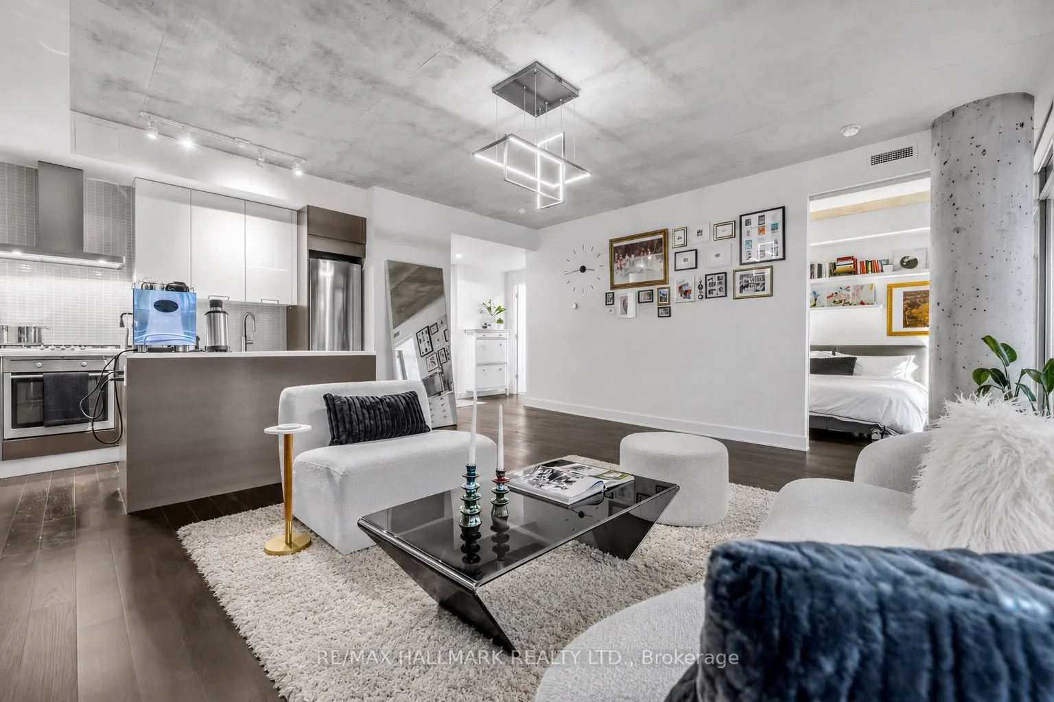 90 Broadview Avenue #408