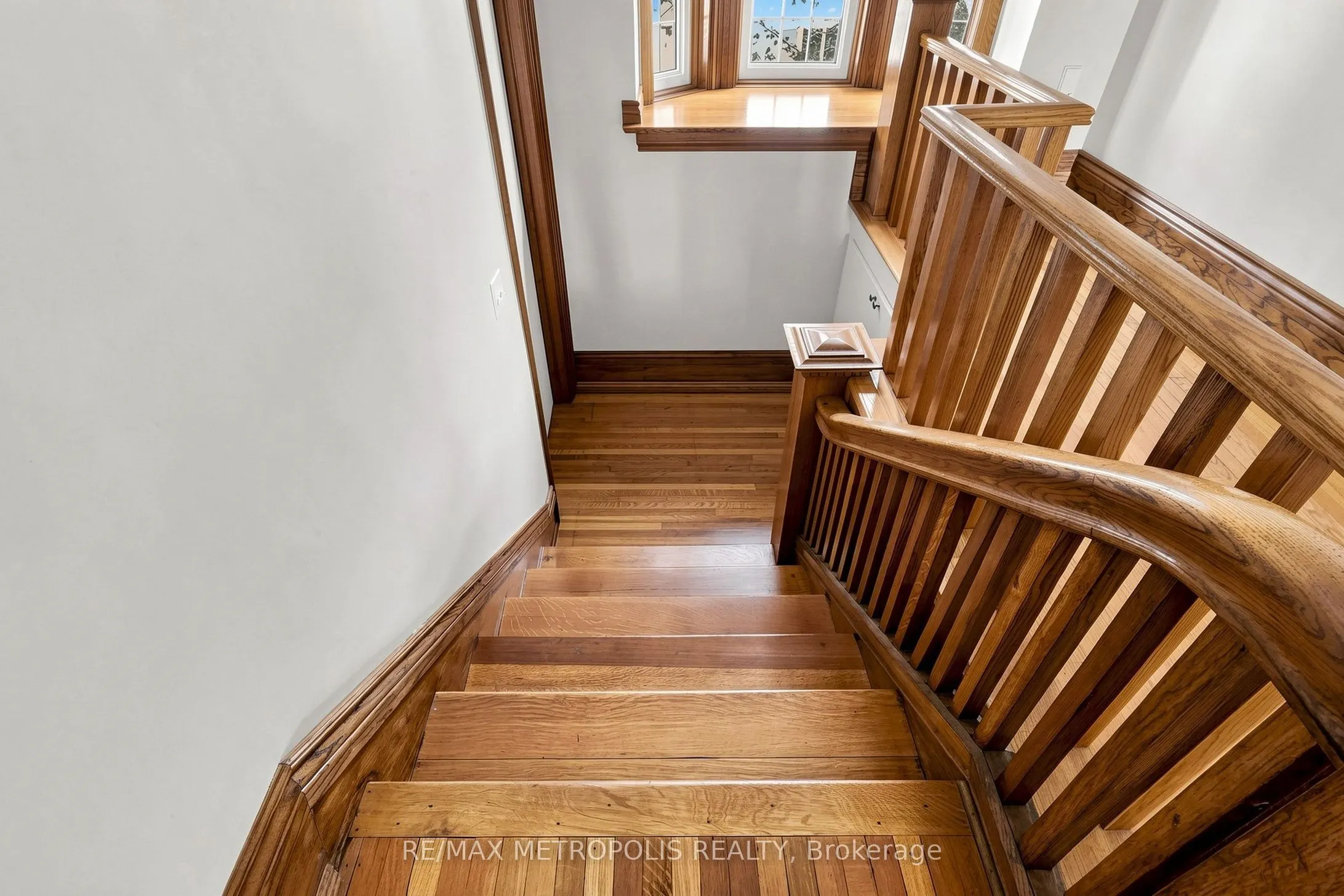 1110 Simcoe Street S #Upper #2