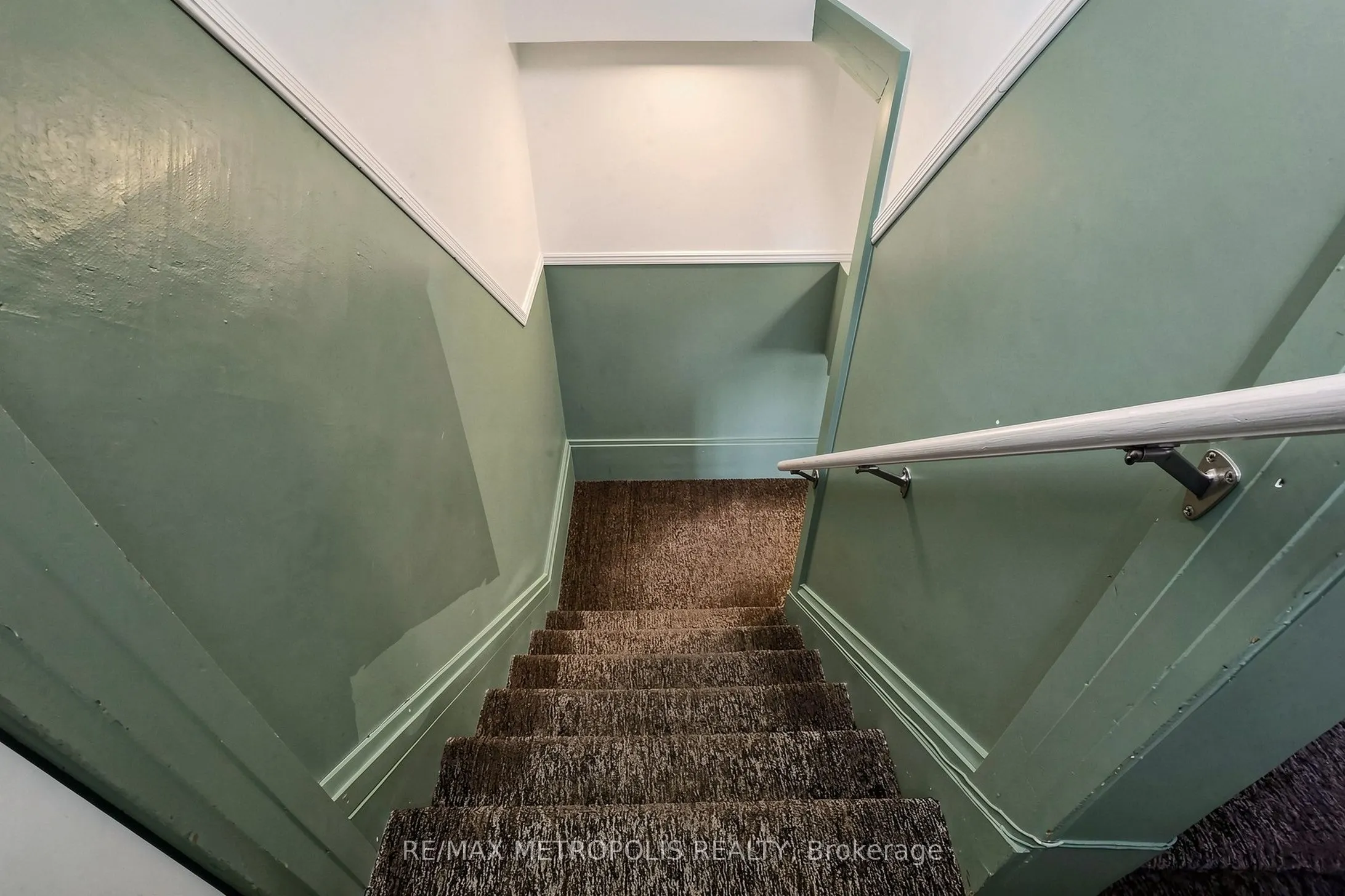 1110 Simcoe Street S #Upper #2