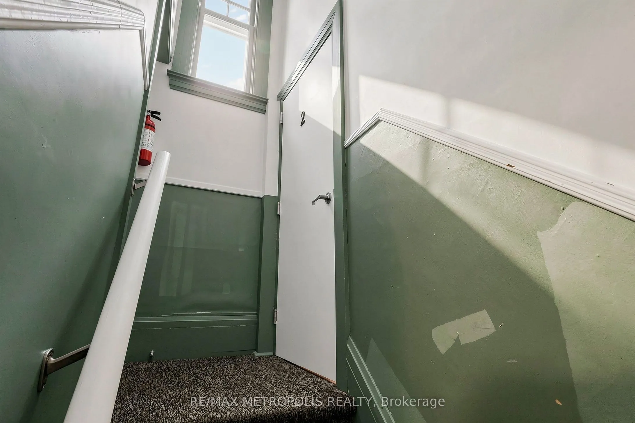 1110 Simcoe Street S #Upper #2