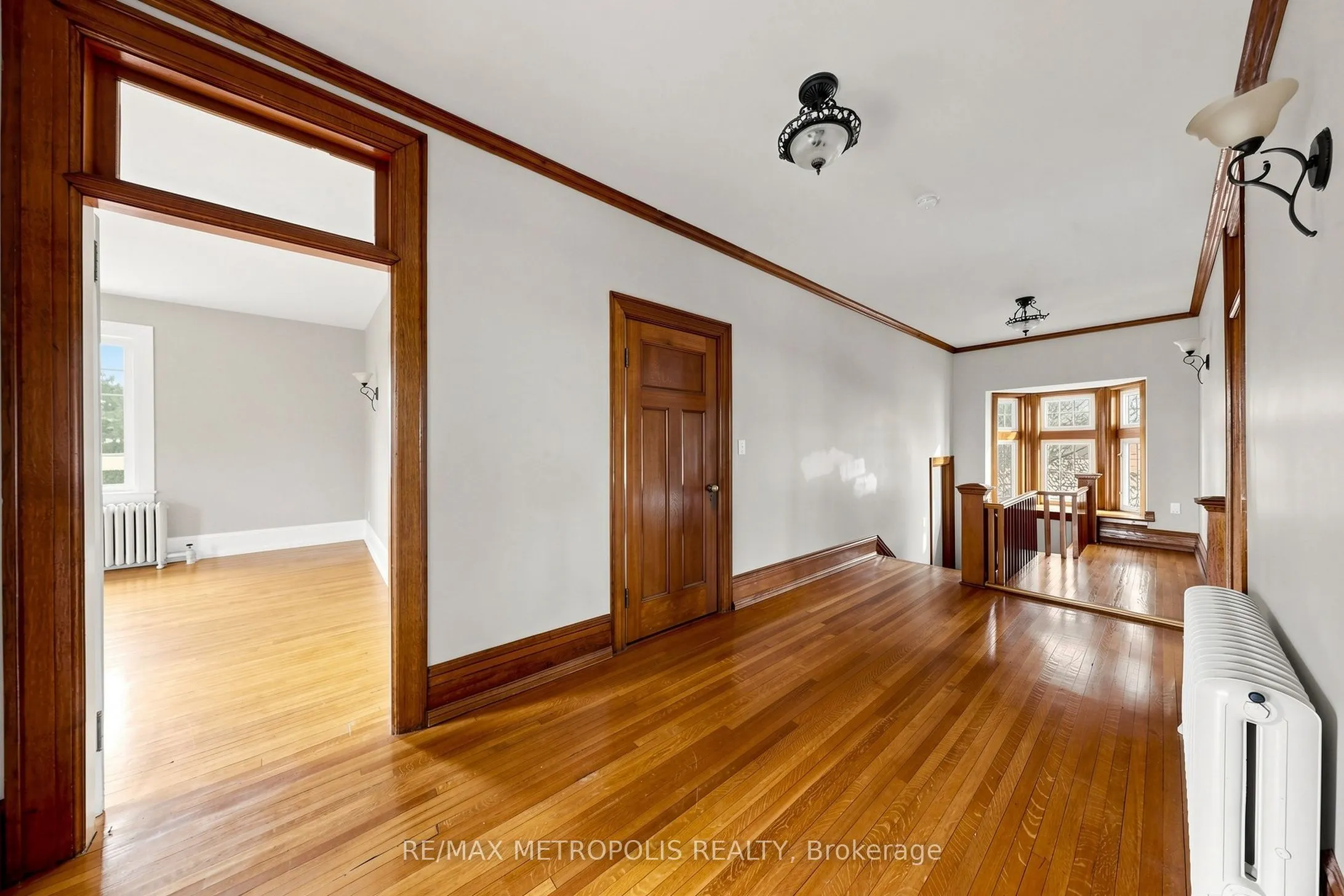 1110 Simcoe Street S #Upper #2