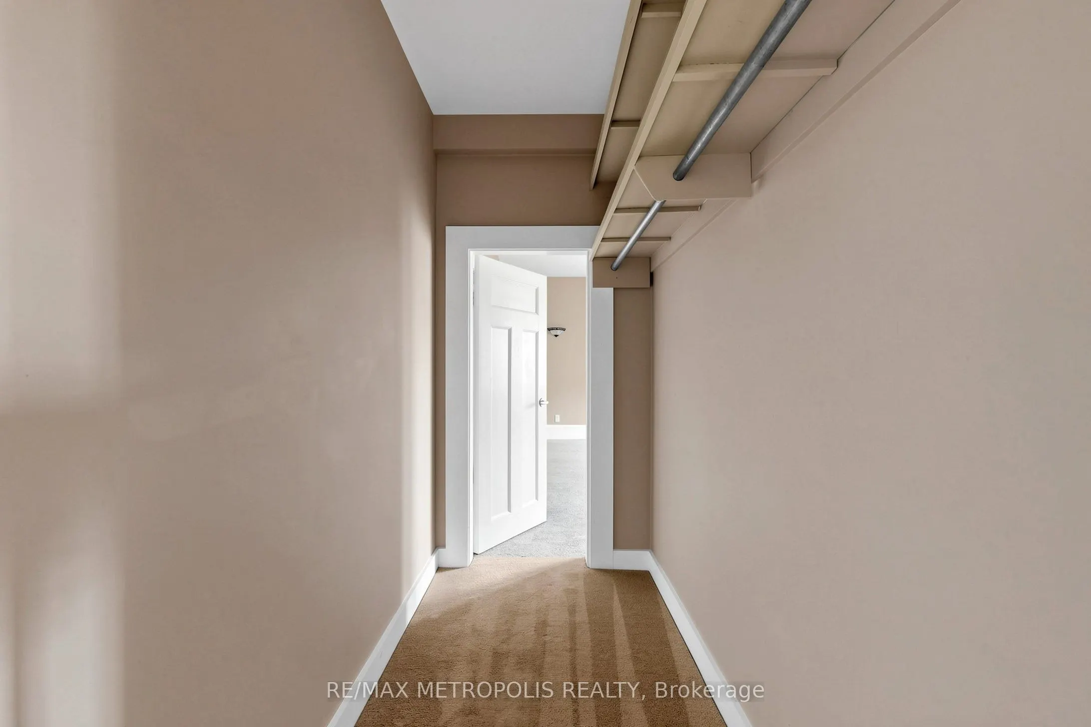 1110 Simcoe Street S #Upper #2