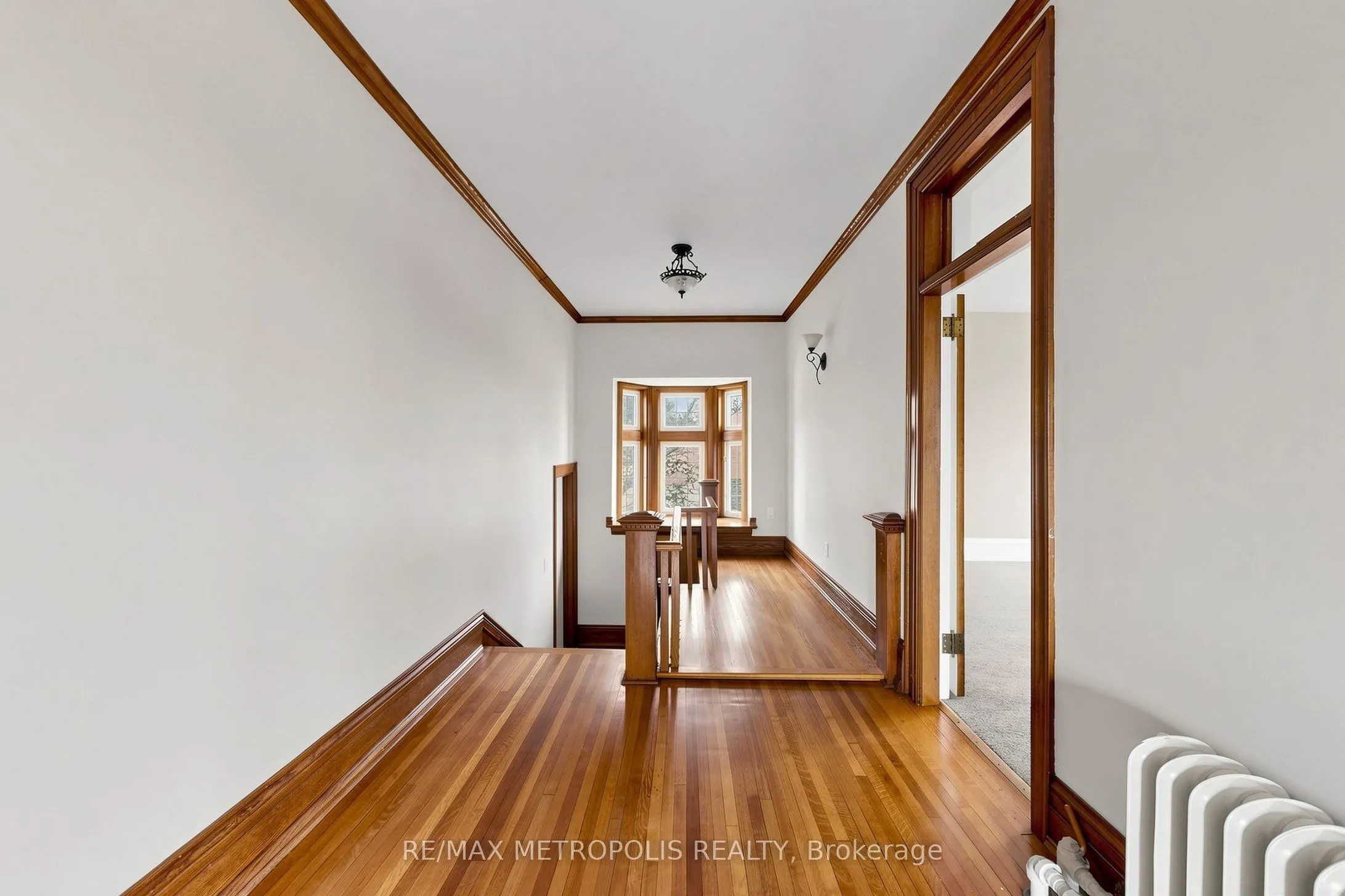 1110 Simcoe Street S #Upper #2