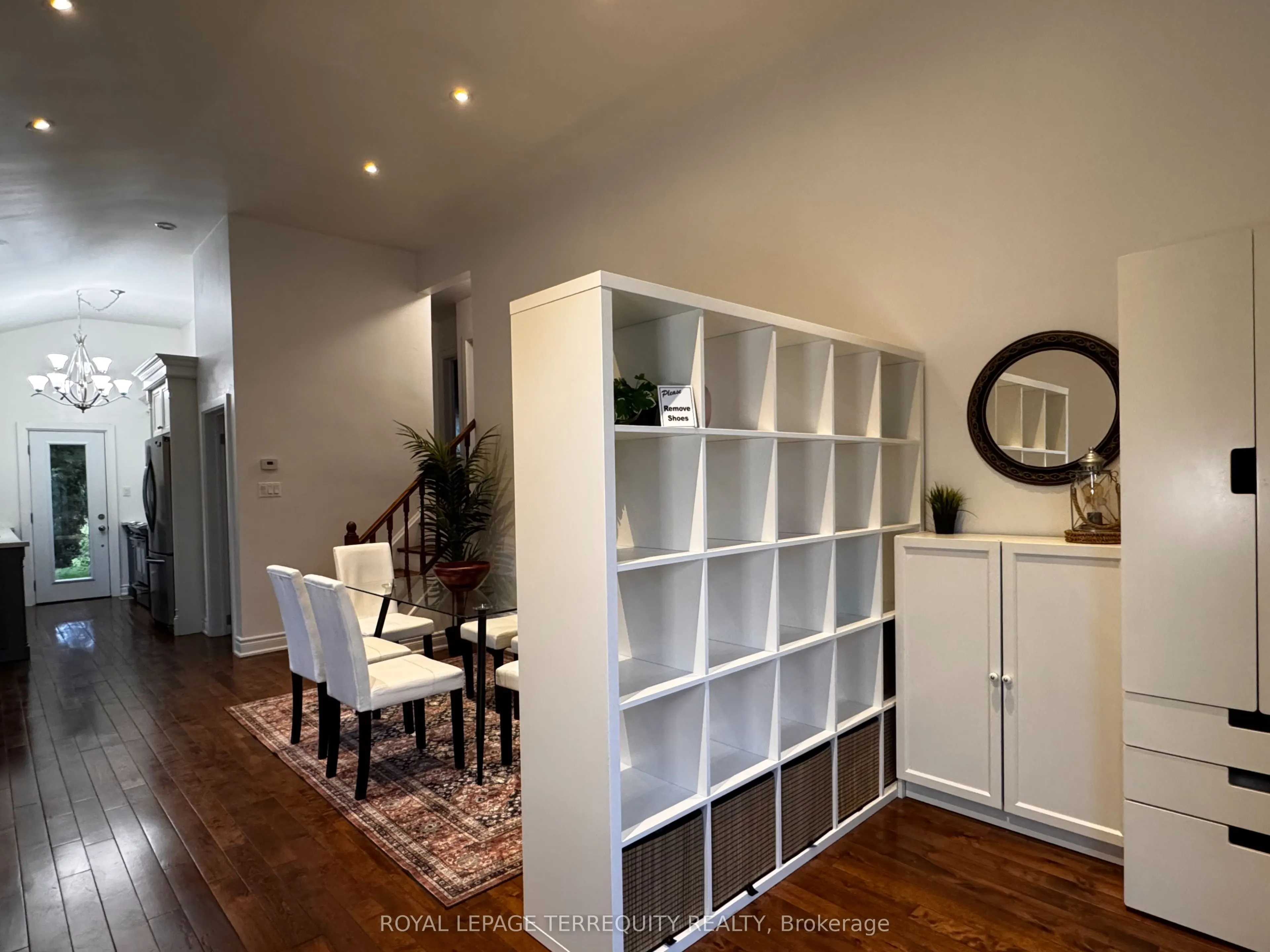 154 Sedgemount Drive