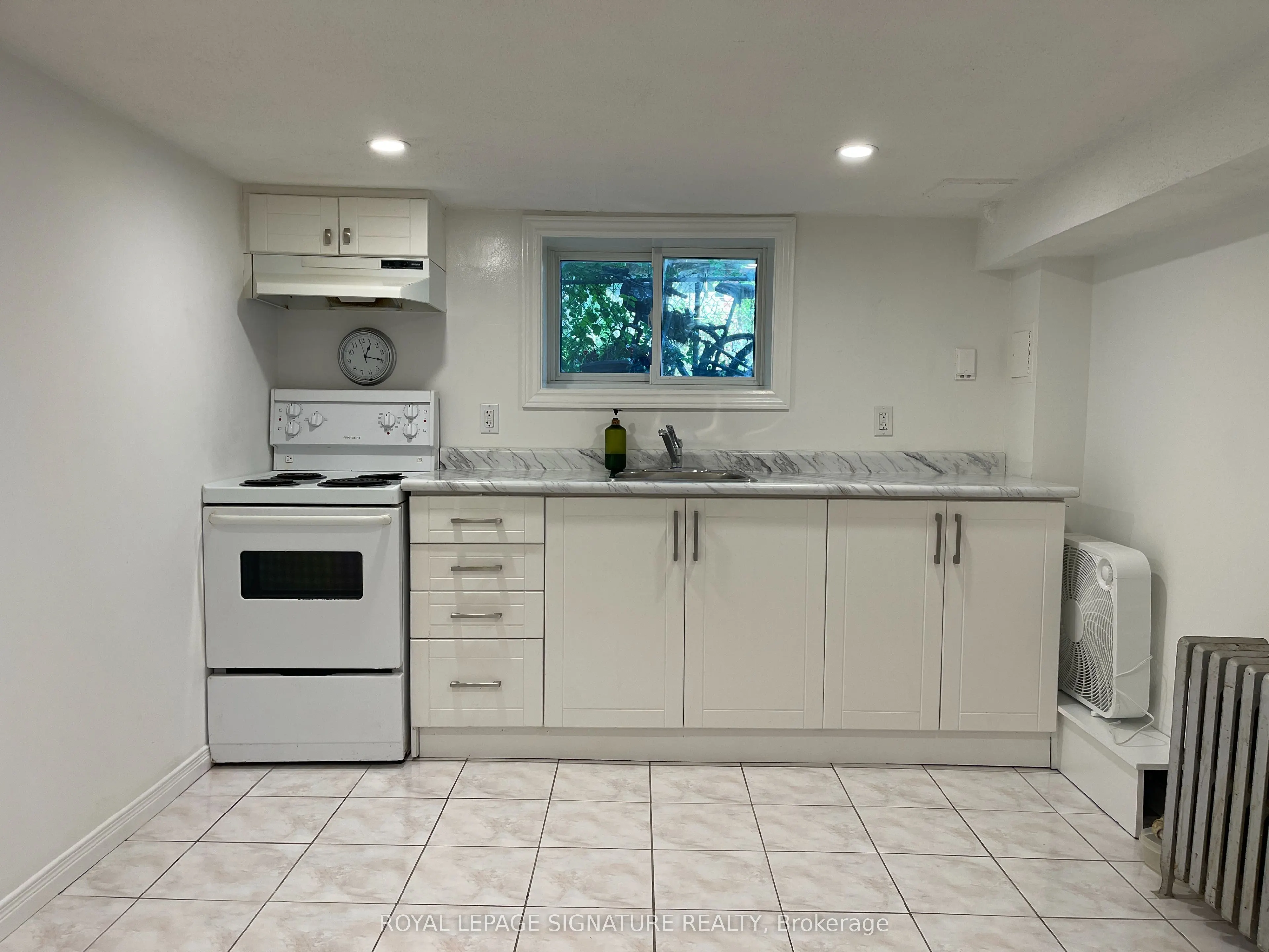 24 Weymouth Avenue #Bsmt