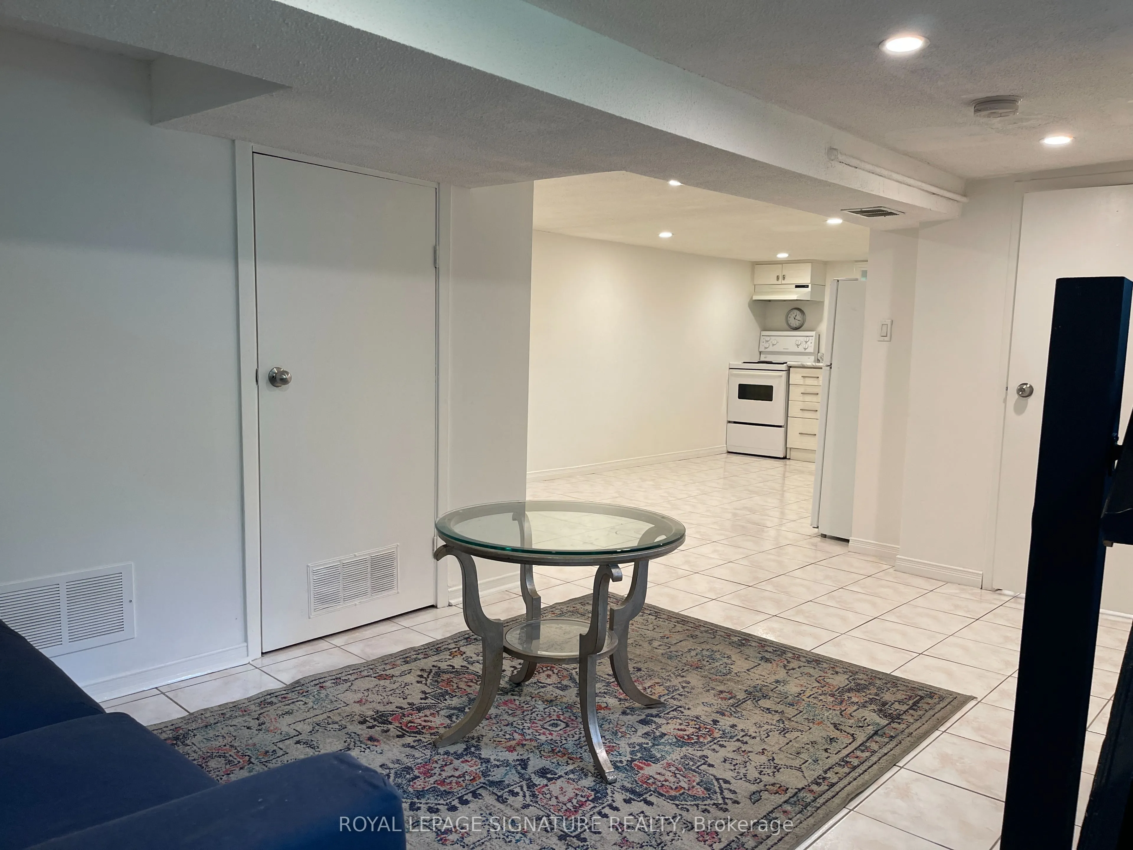 24 Weymouth Avenue #Bsmt