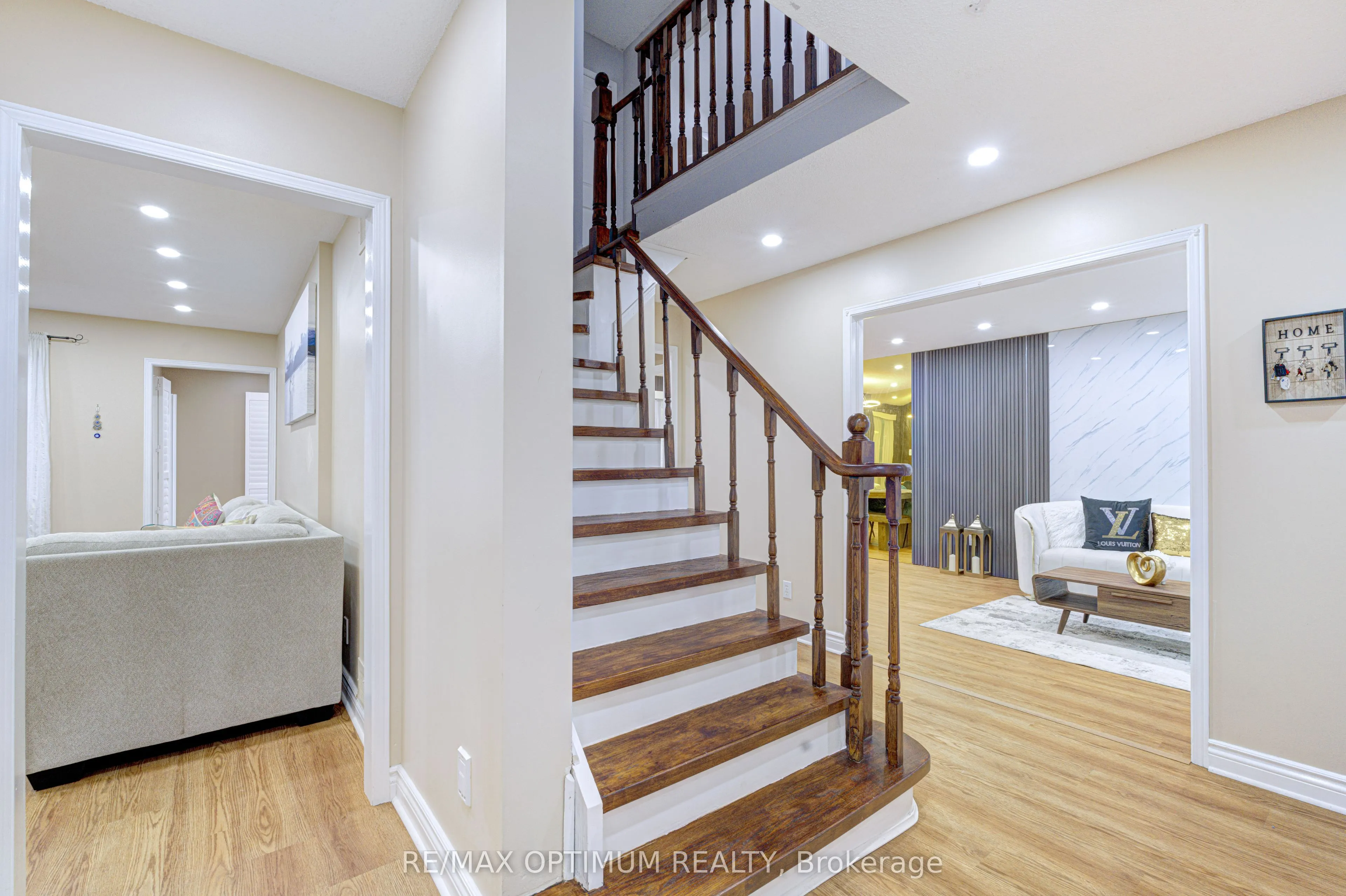 11 Murkar Crescent
