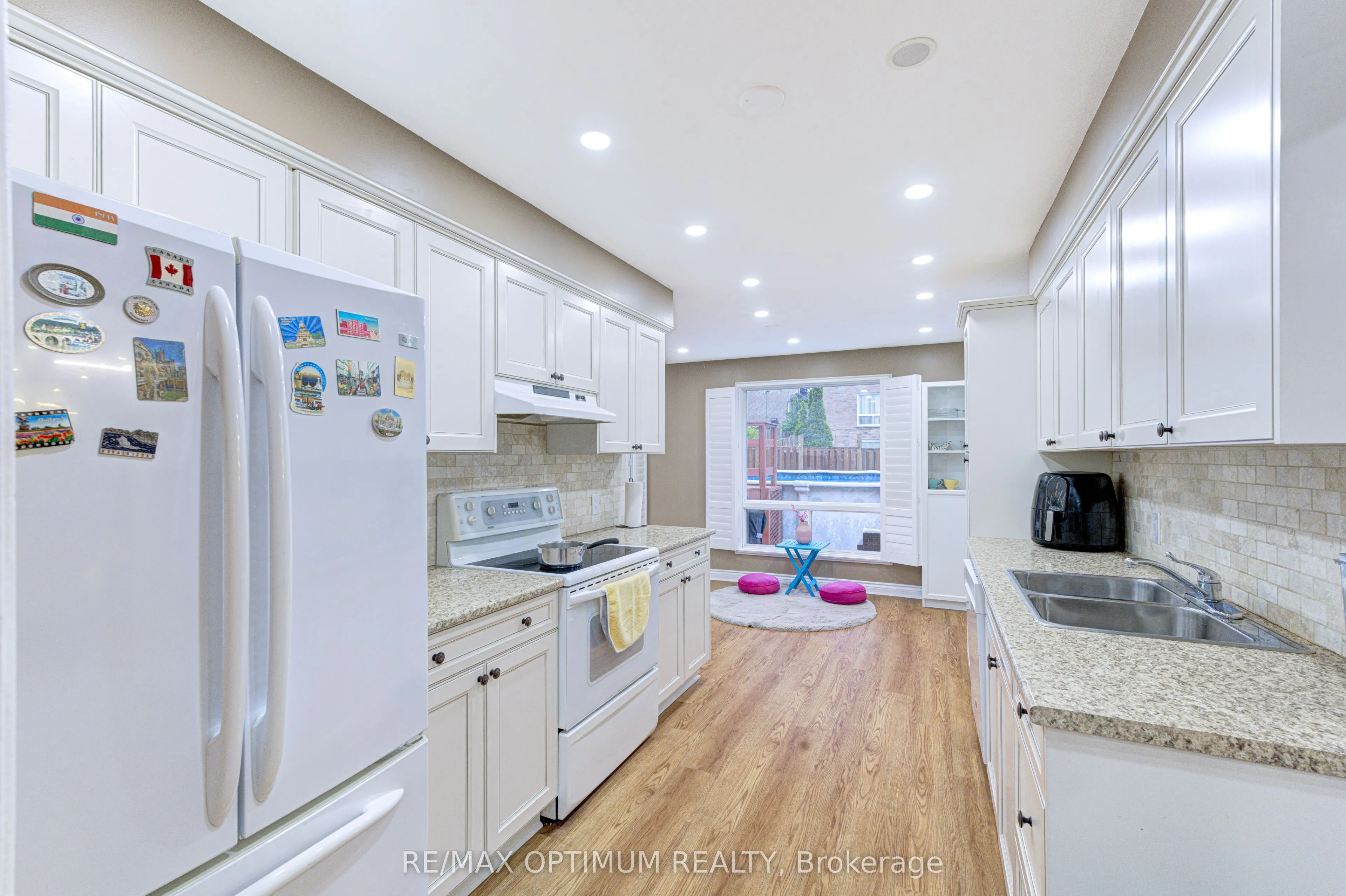 11 Murkar Crescent