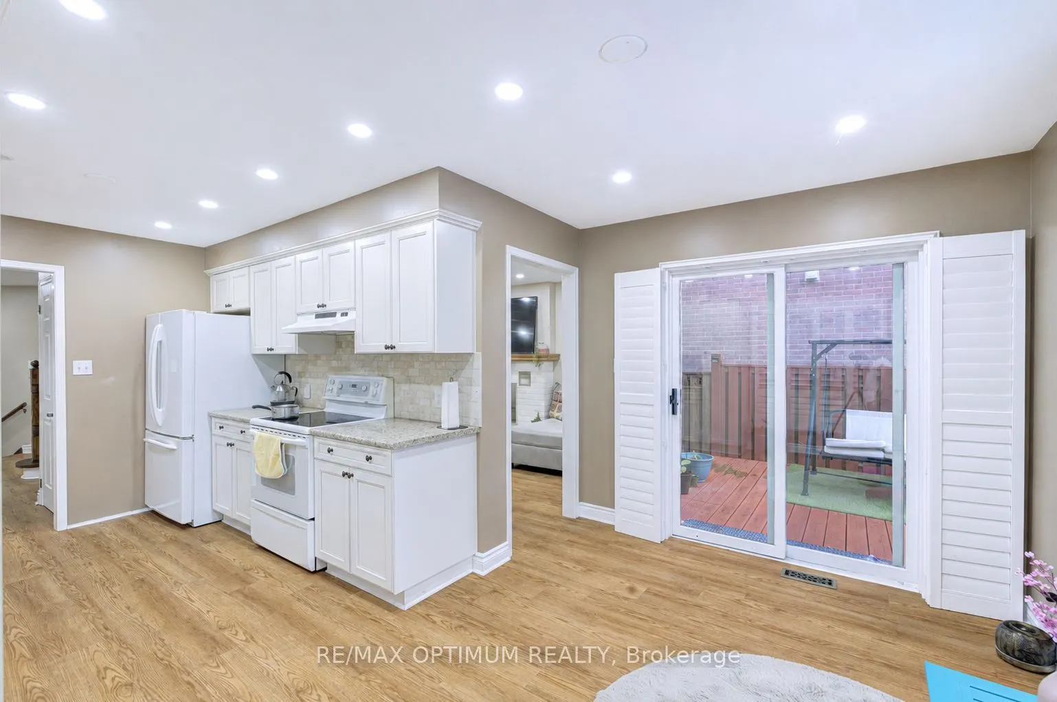 11 Murkar Crescent