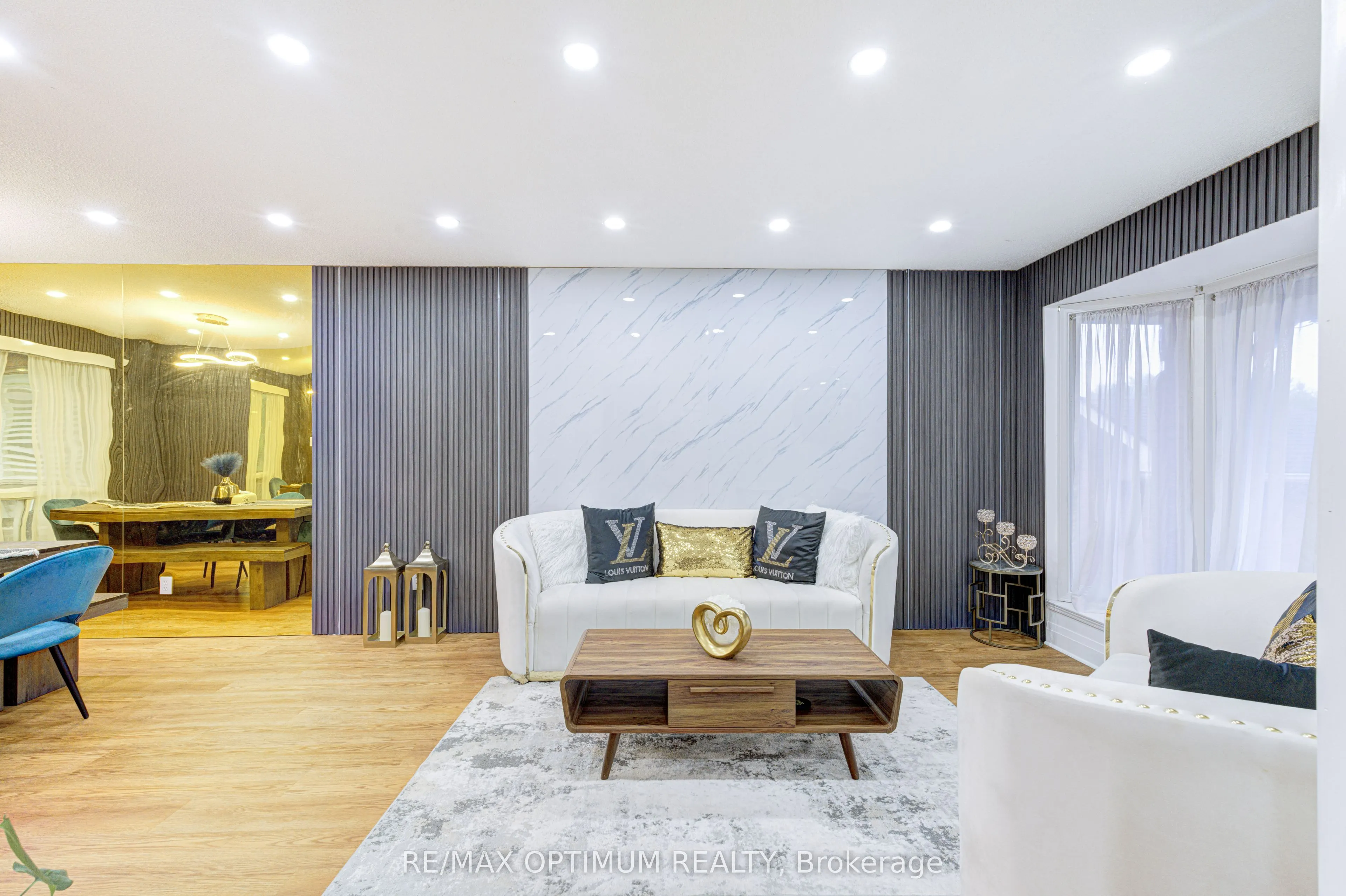 11 Murkar Crescent