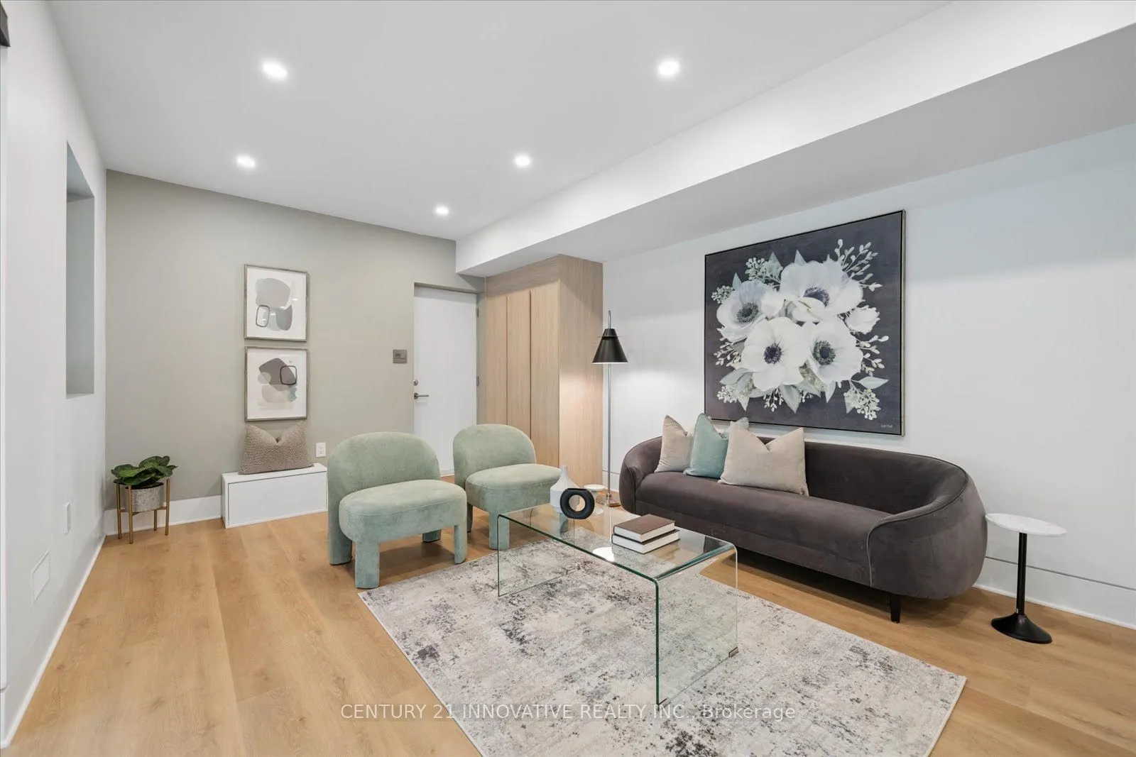 10 Haida Court