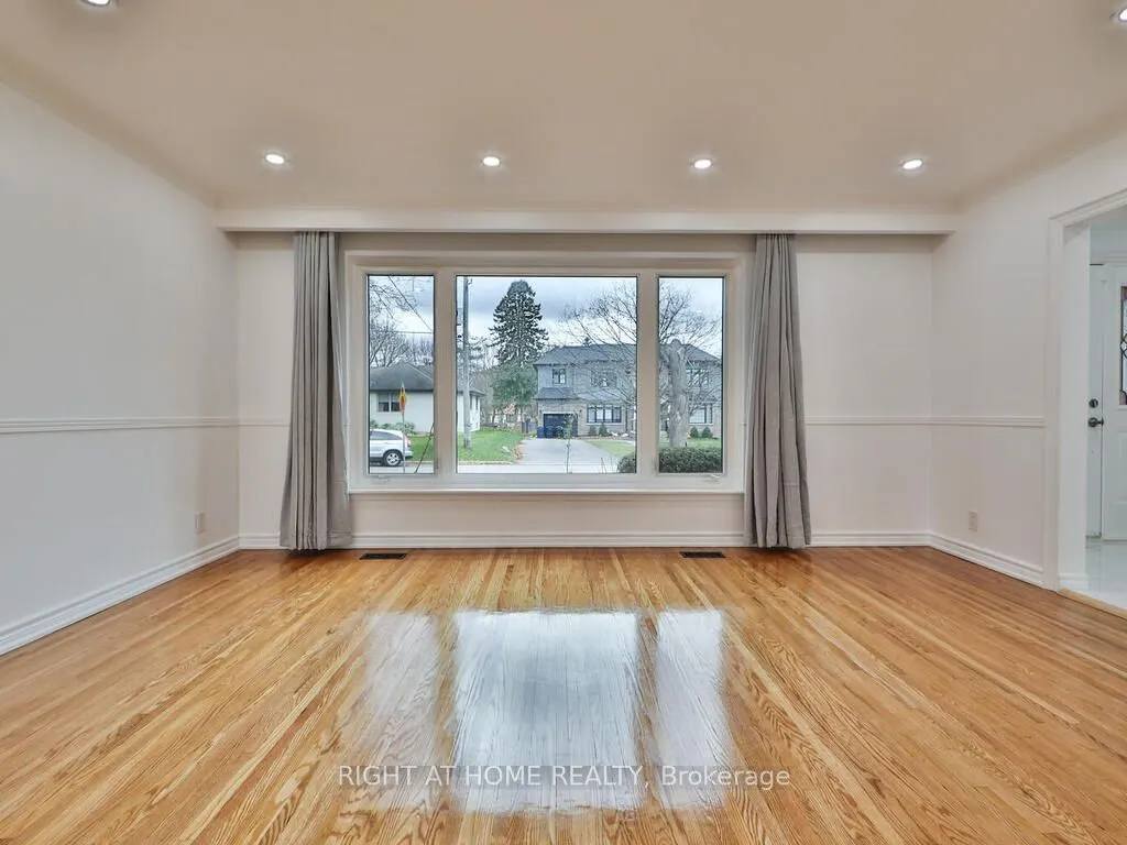 9 Allister Avenue