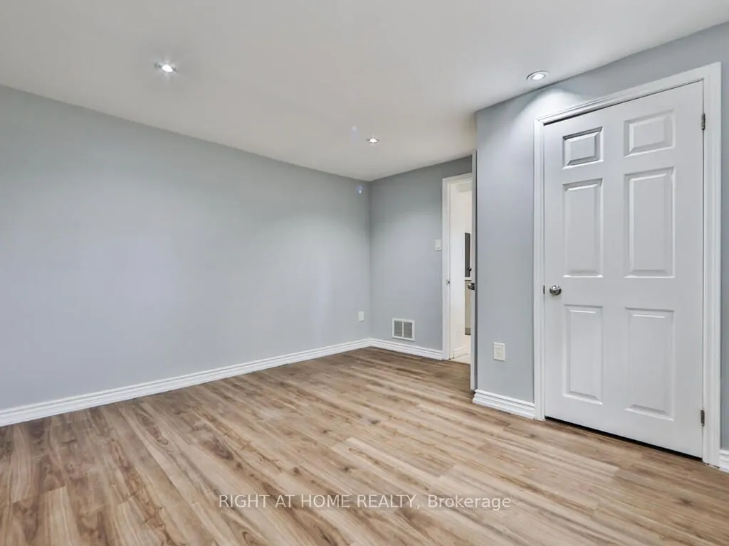 9 Allister Avenue