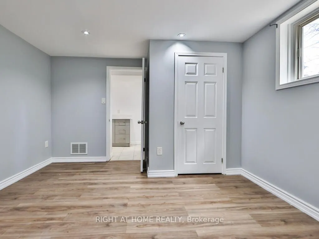 9 Allister Avenue
