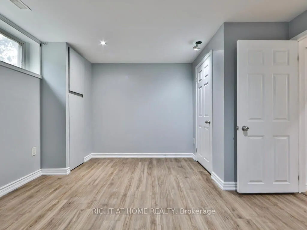 9 Allister Avenue