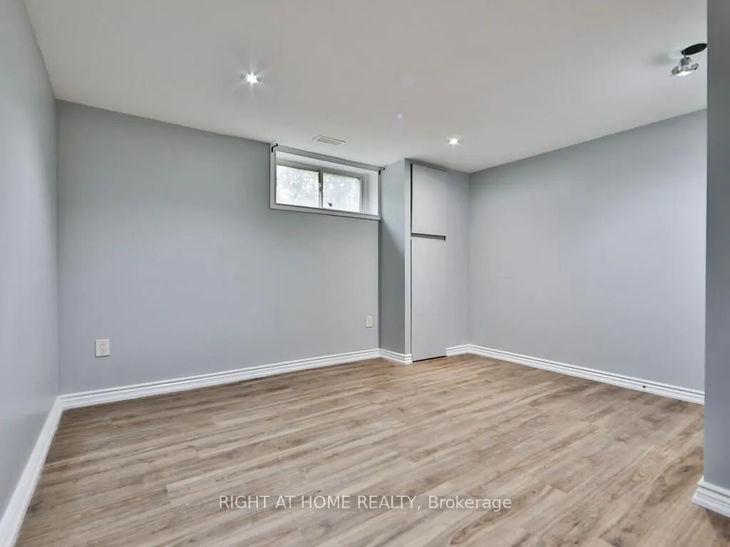 9 Allister Avenue
