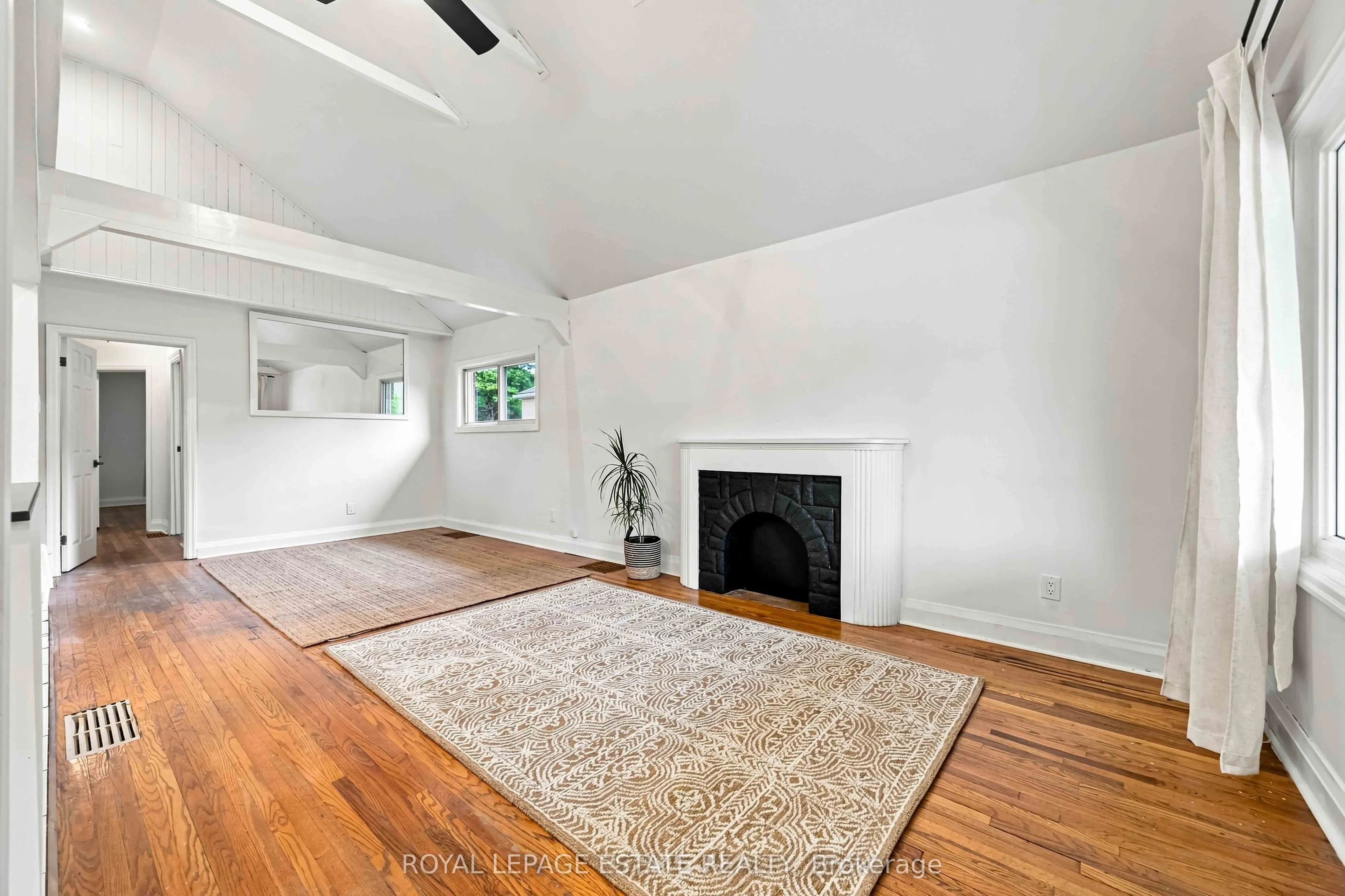 17 Arden Crescent #upper