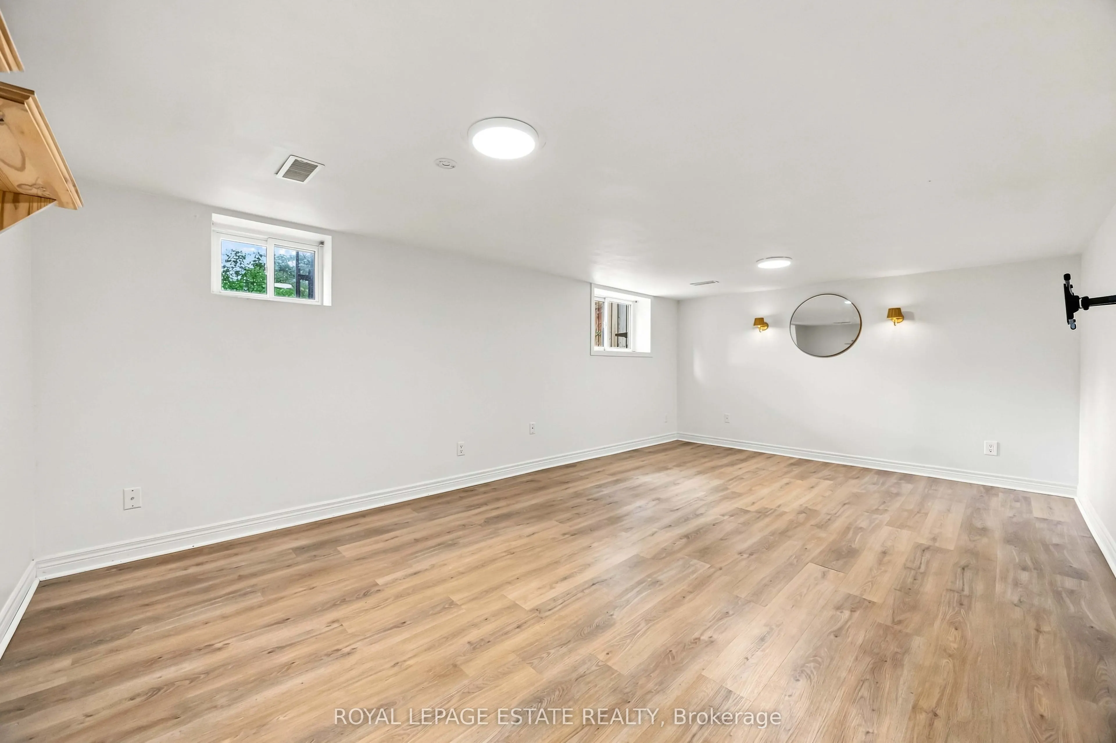 17 Arden Crescent #lower