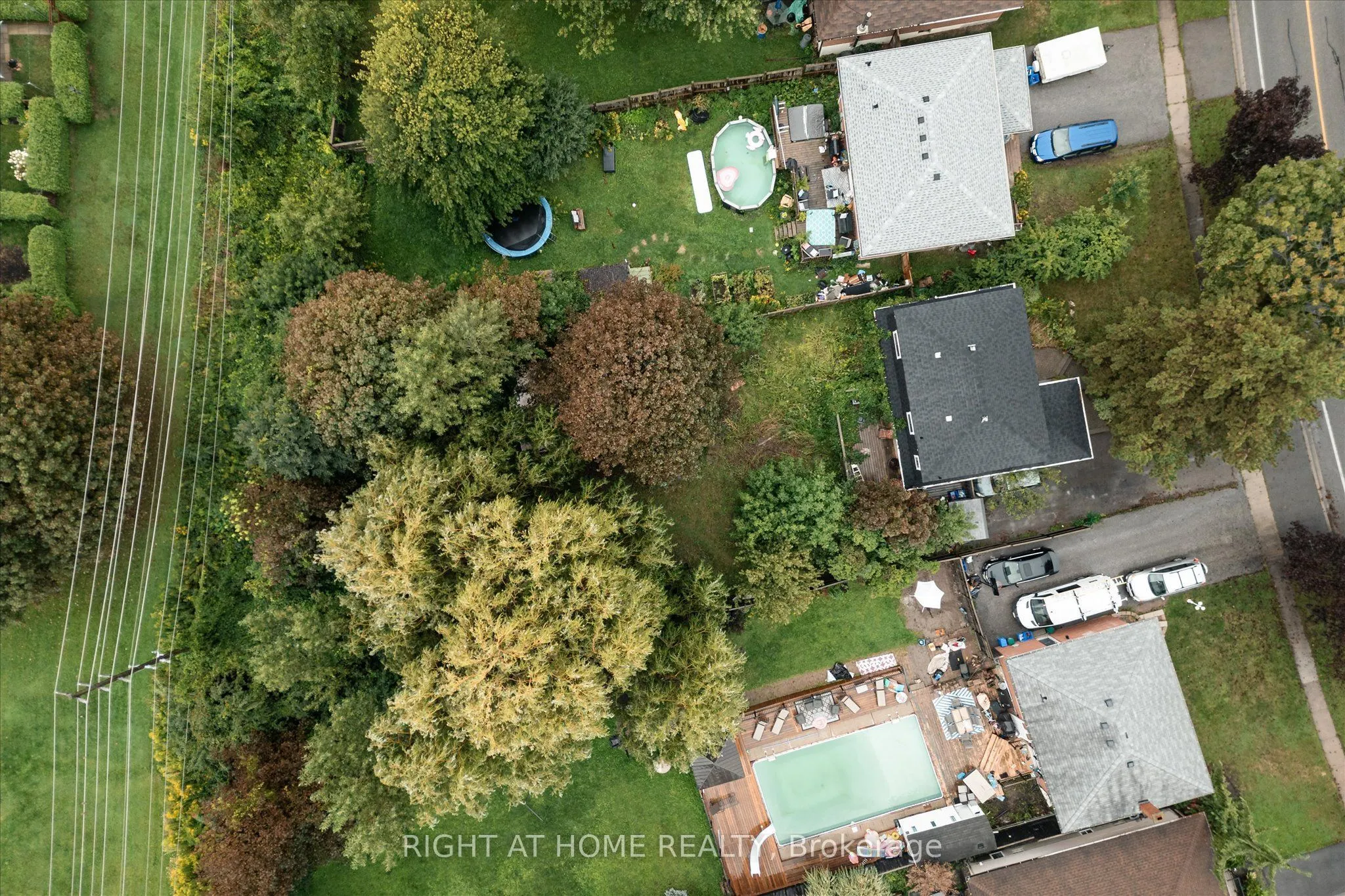 701 Central Park Boulevard N