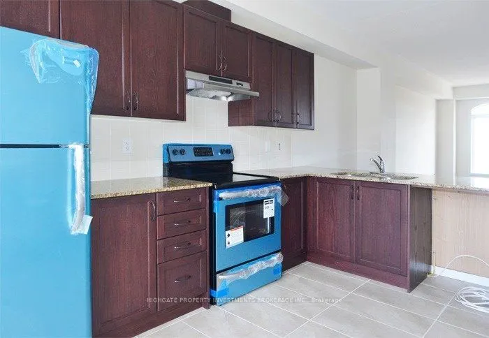 6 Harper Hill Drive #Main & Upper