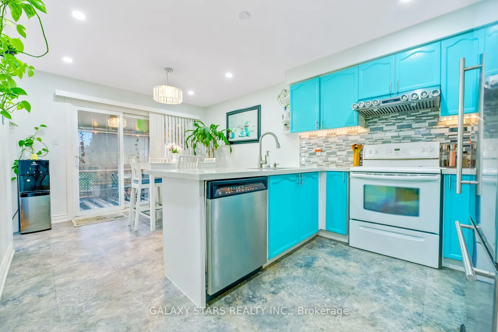 25 Fieldnest Crescent