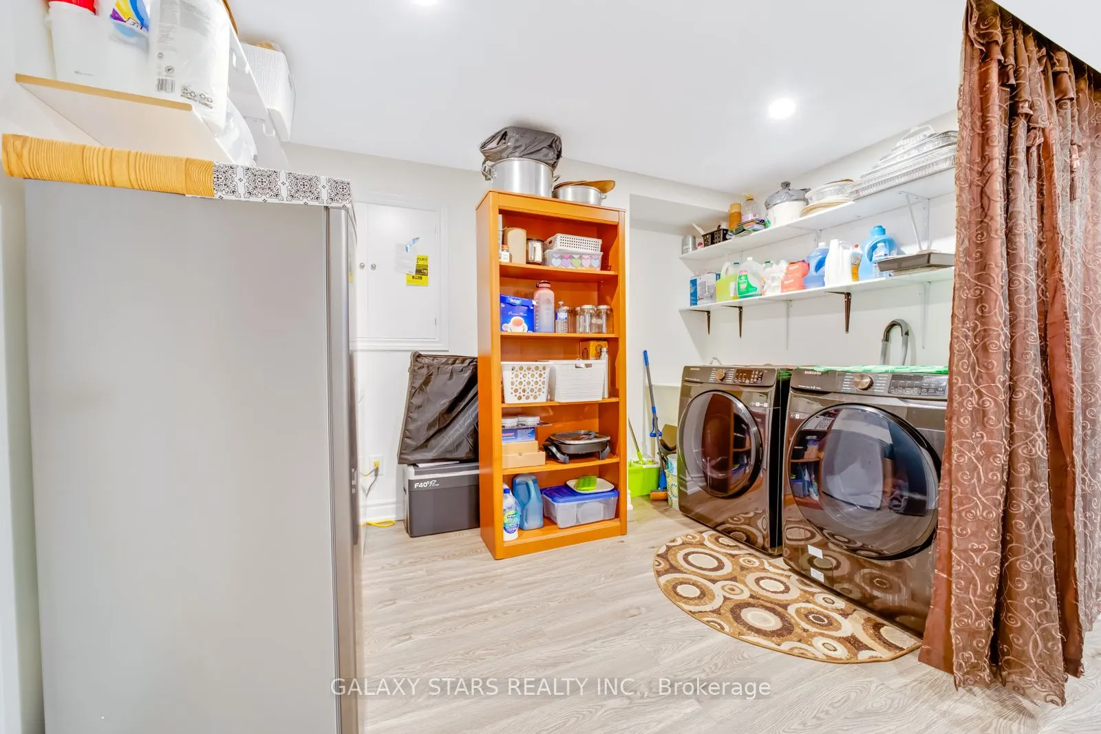 25 Fieldnest Crescent