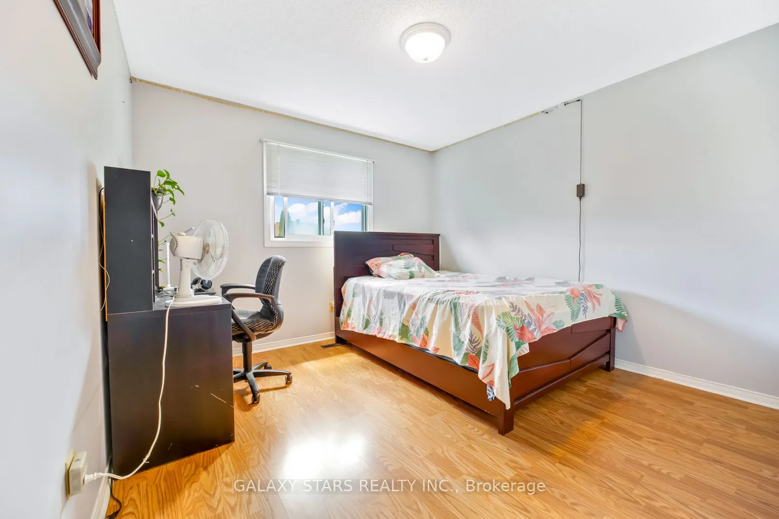 25 Fieldnest Crescent