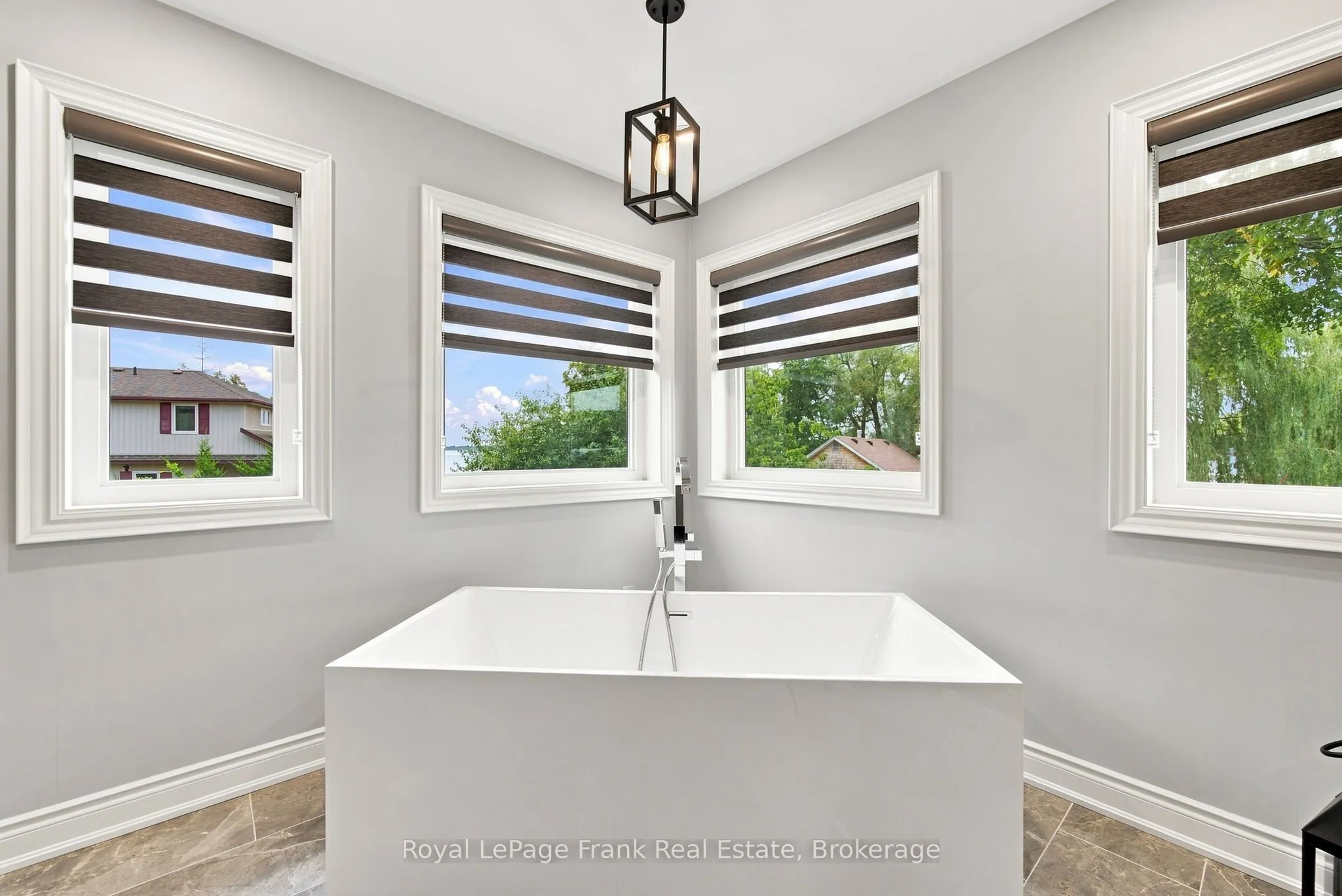 526 View Lake Road