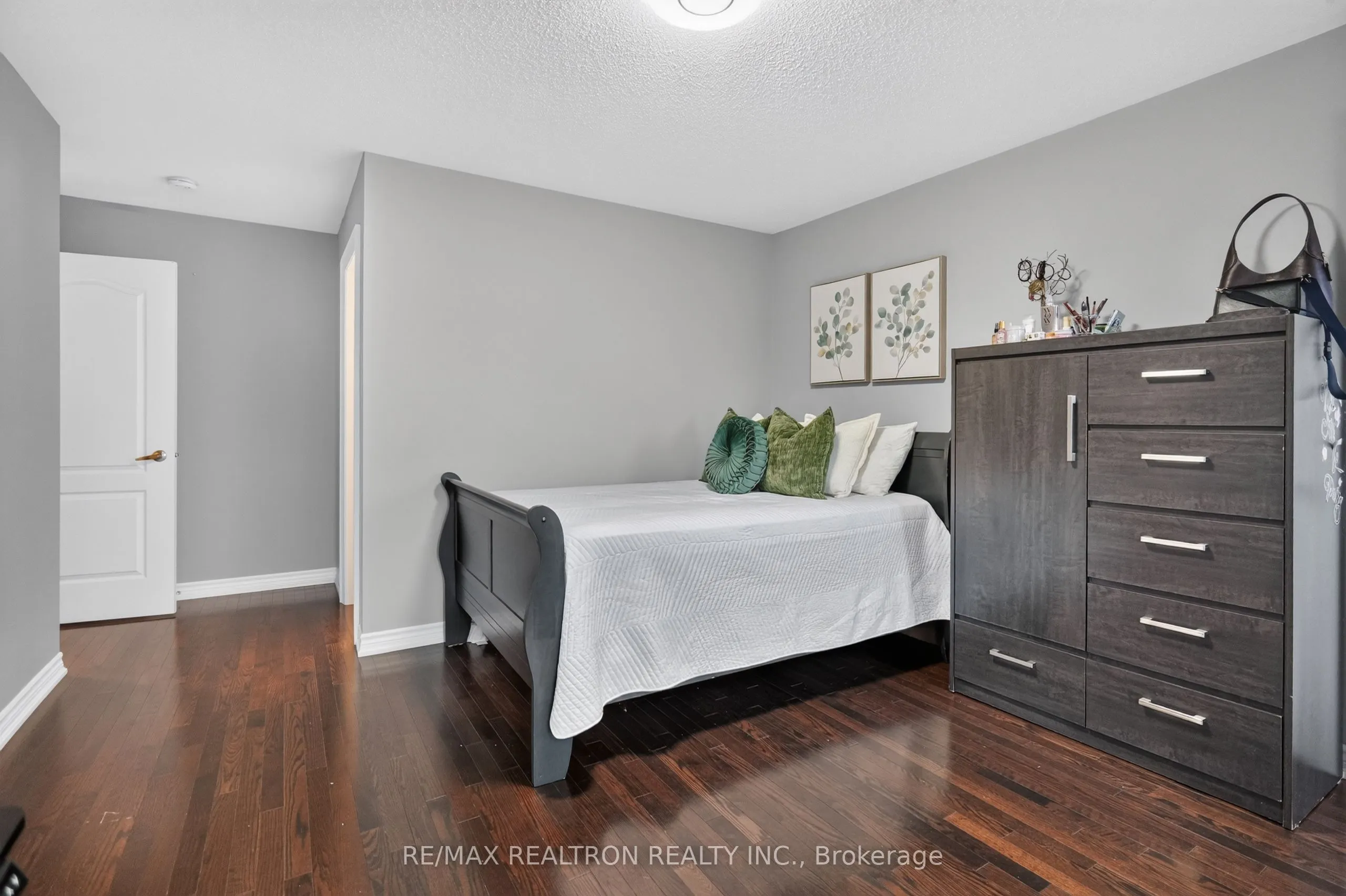 1428 Gord Vinson Avenue