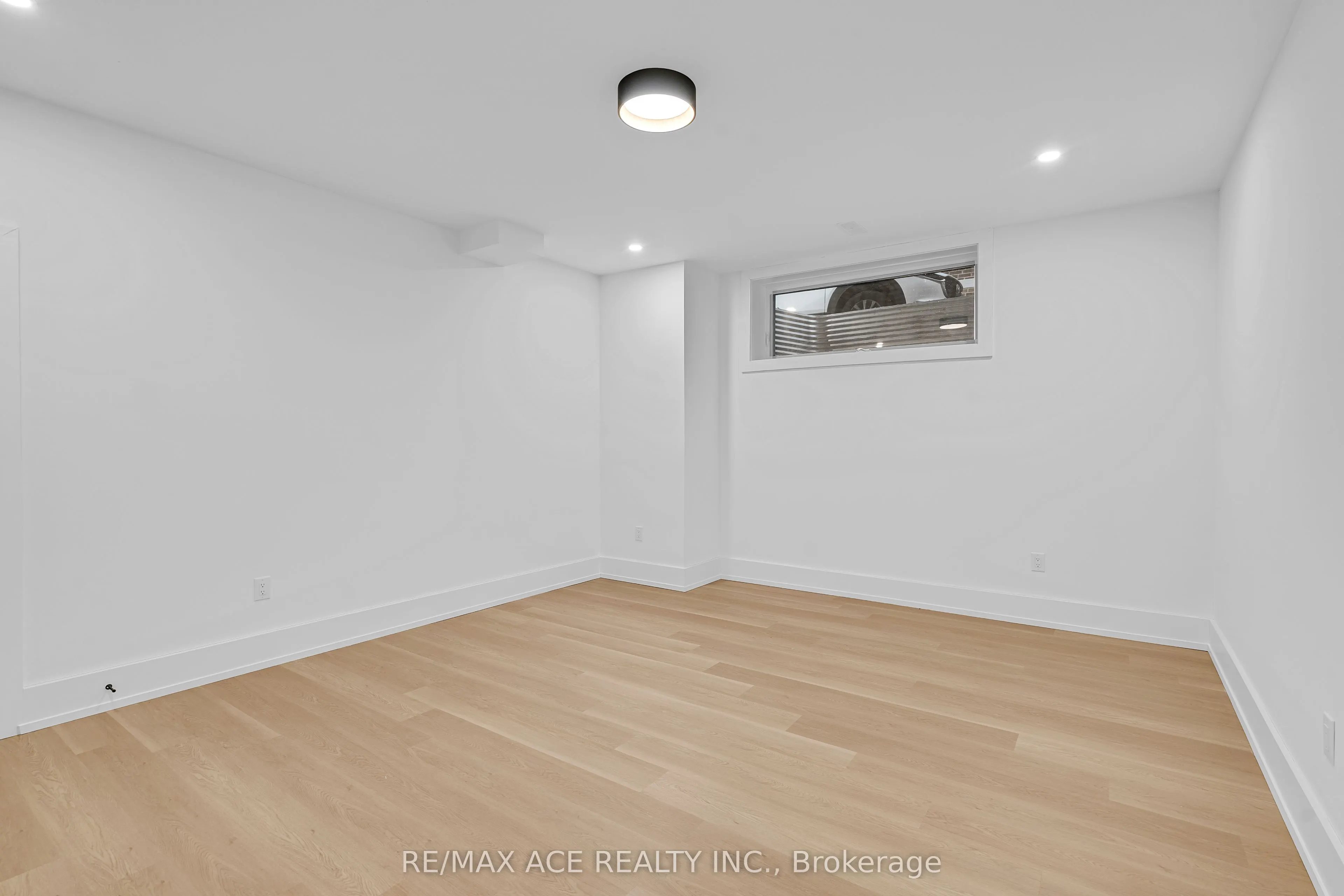 175 Harewood Avenue