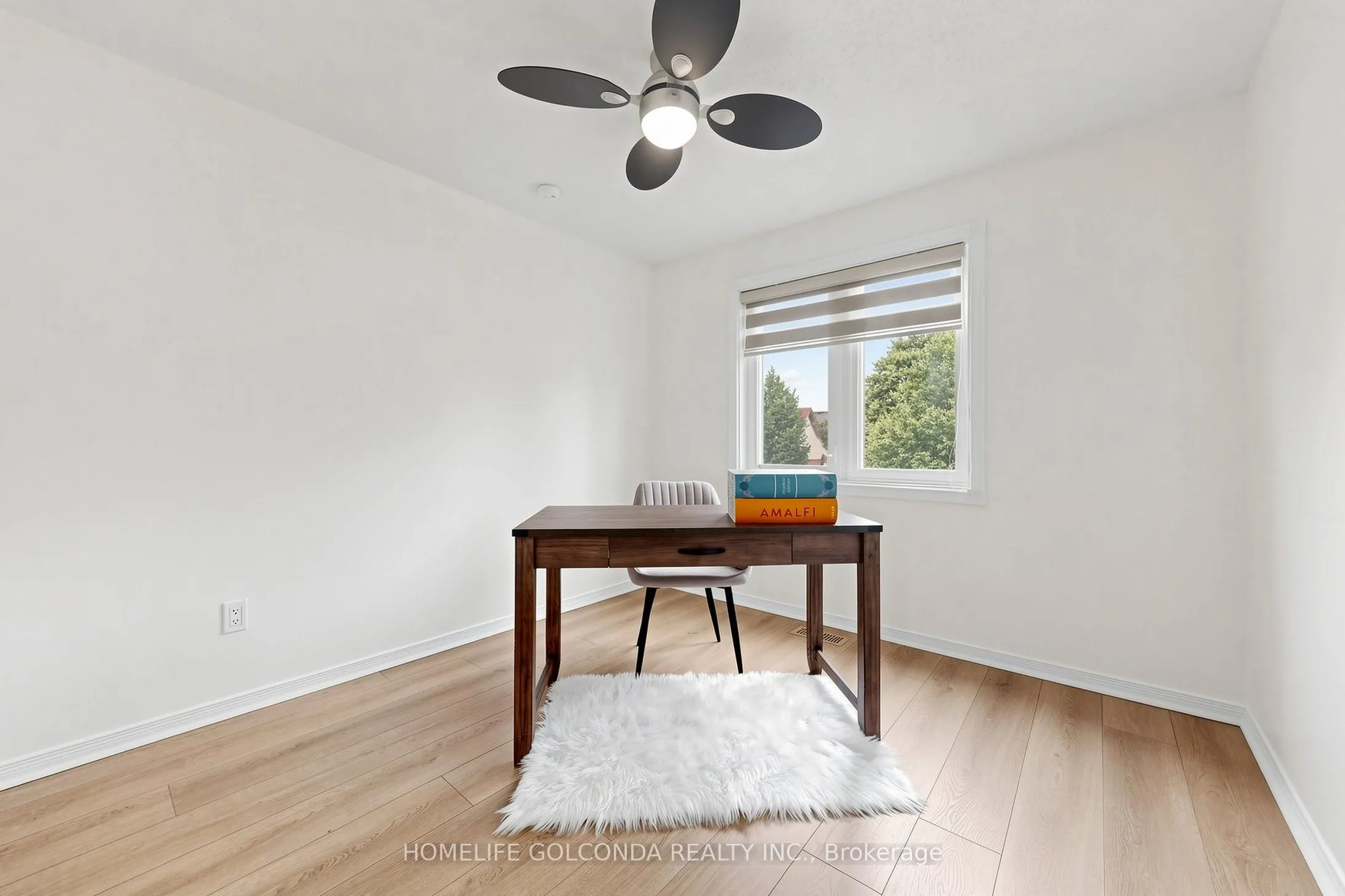 1704 Canadore Crescent