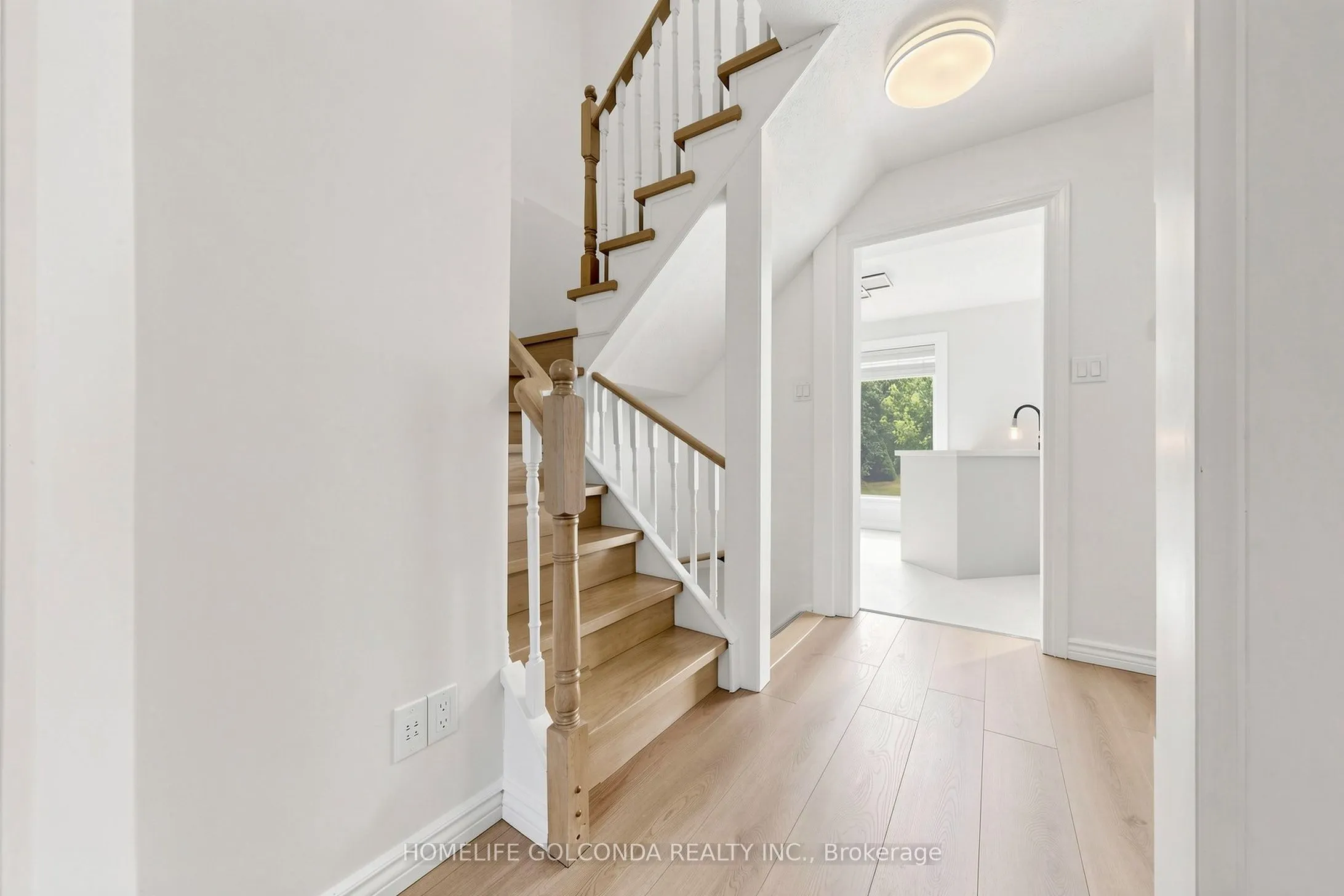 1704 Canadore Crescent