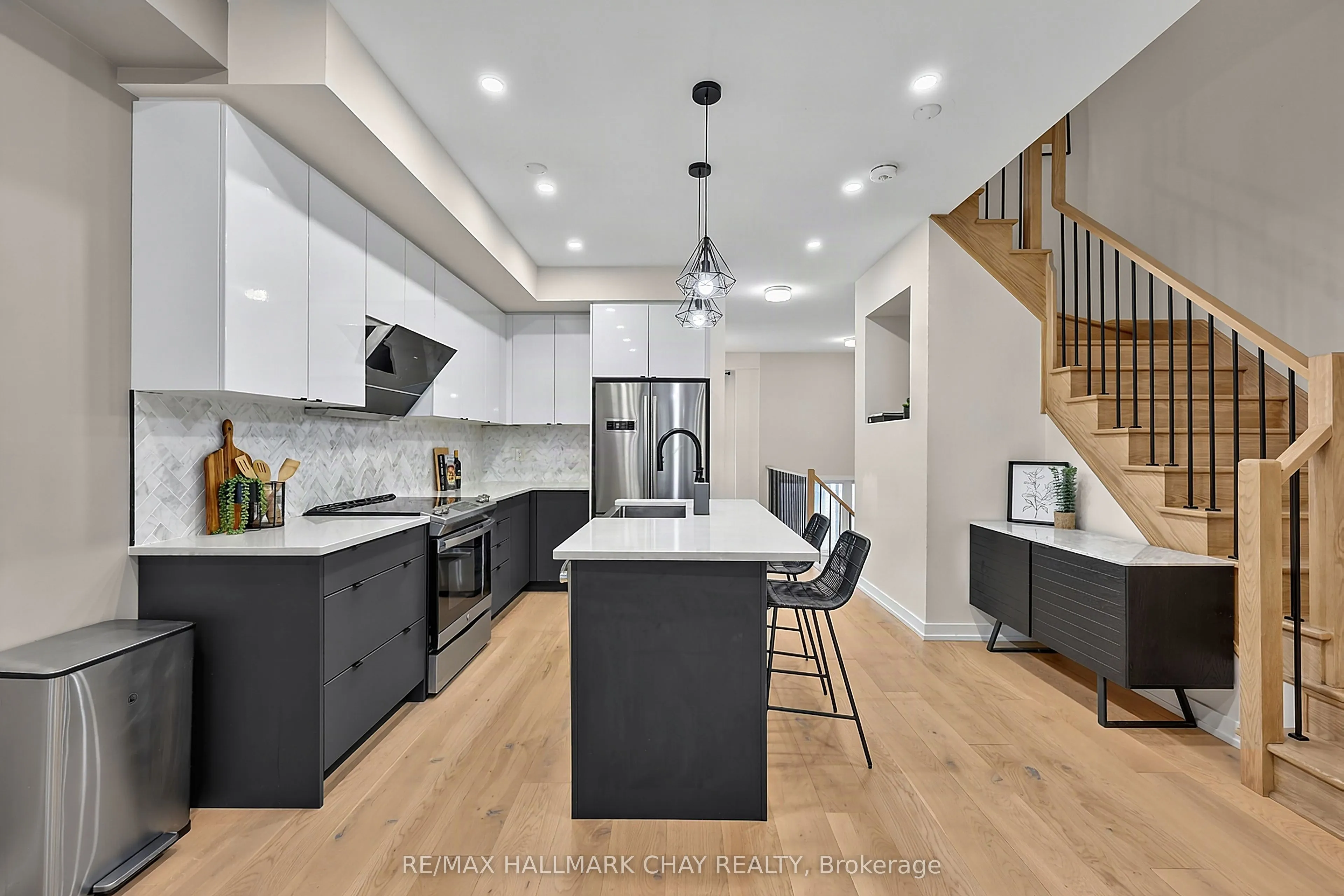 2526 Castlegate Crossing