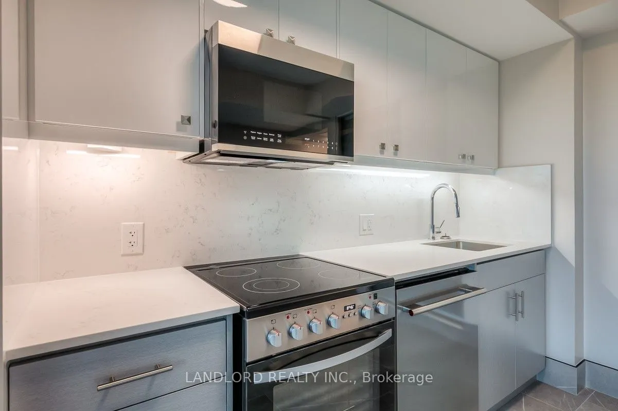 2 Manderley Drive #704