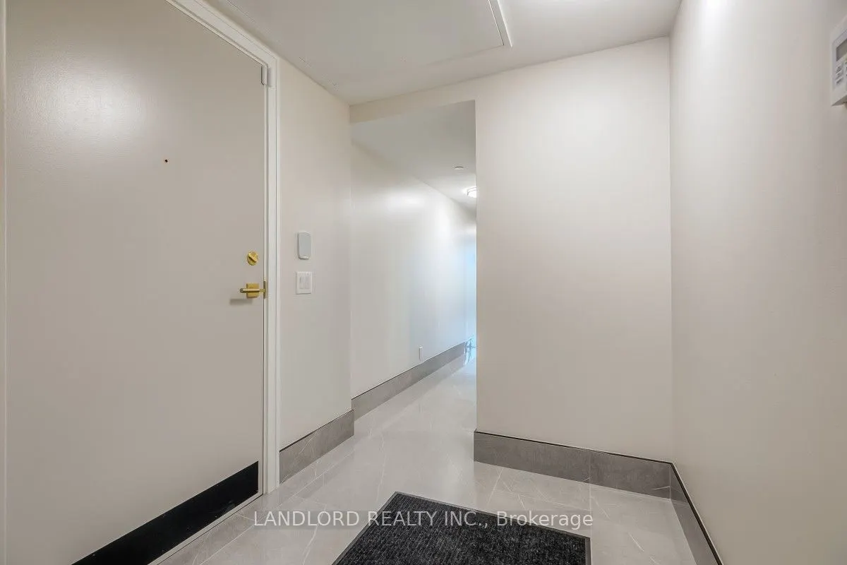 2 Manderley Drive #704