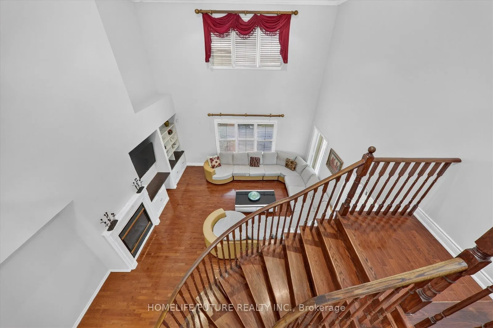 6 Dolby Crescent