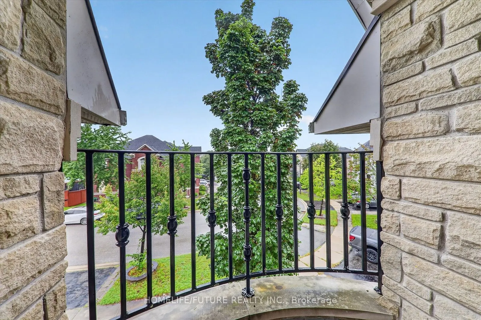 6 Dolby Crescent