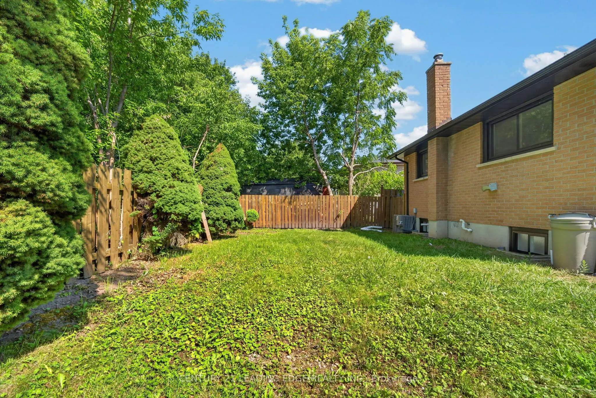 382 Fairlawn Street