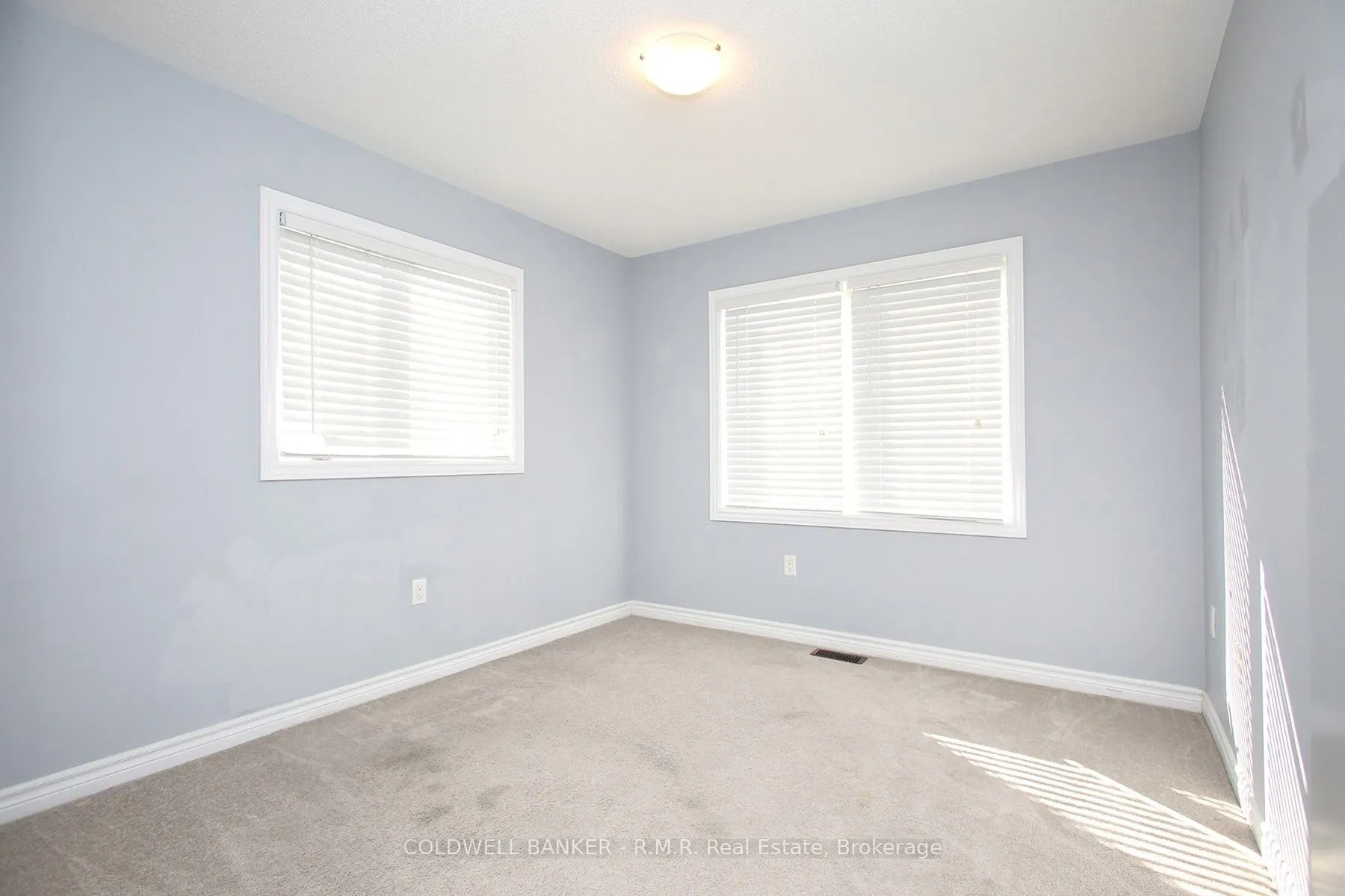 30 Moses Crescent