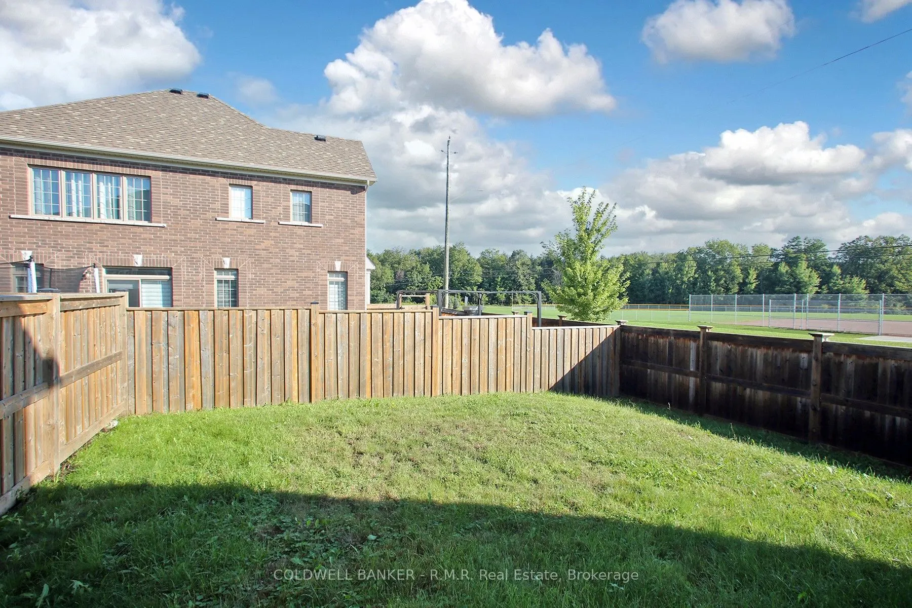 30 Moses Crescent
