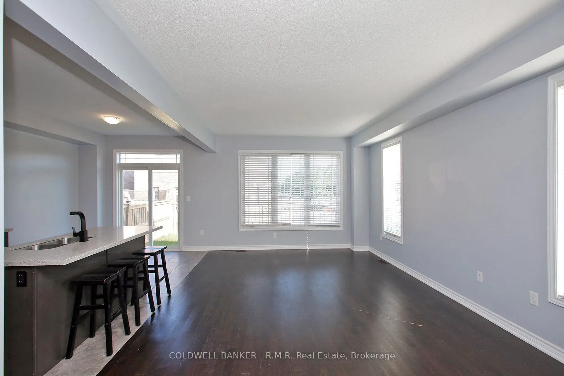 30 Moses Crescent