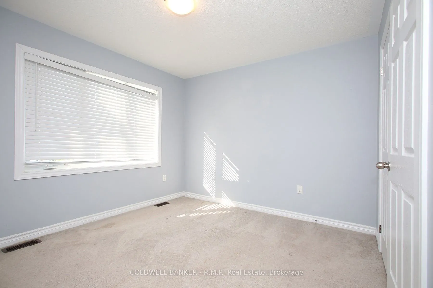 30 Moses Crescent