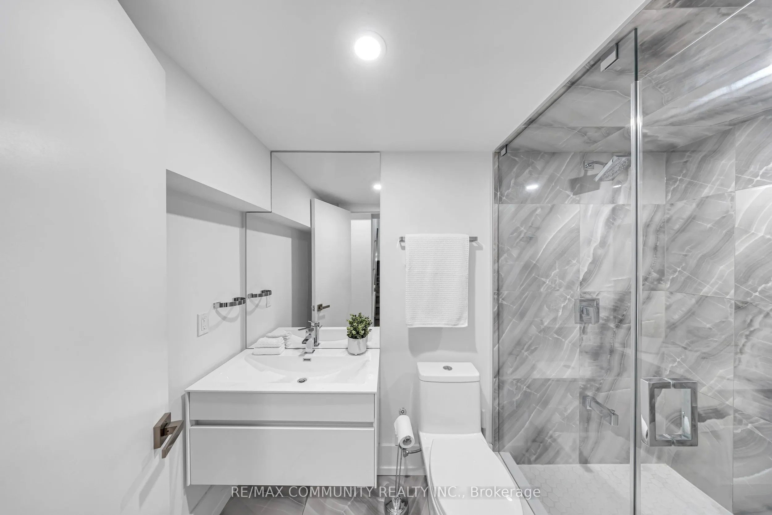 7 Derwyn Road