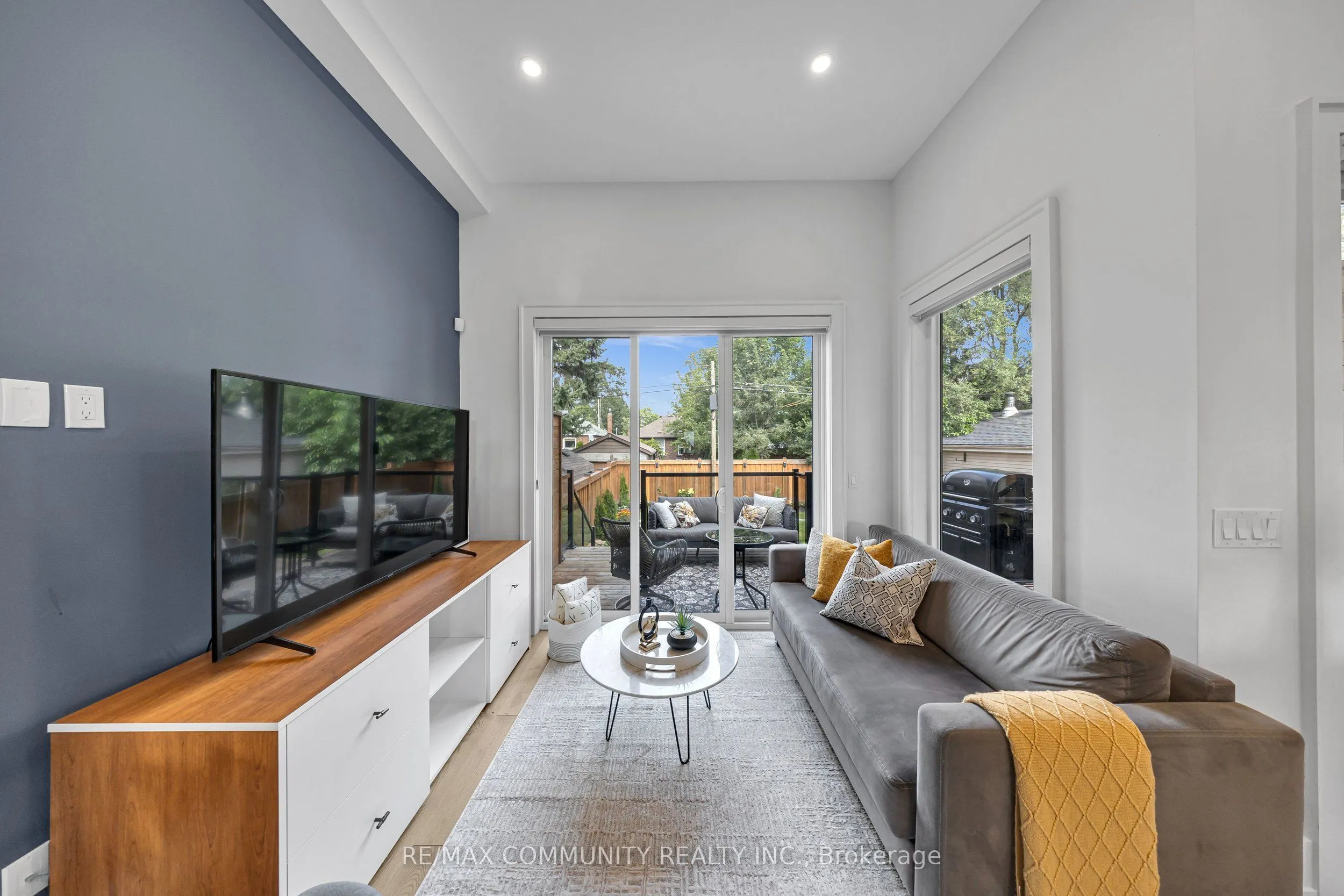 7 Derwyn Road