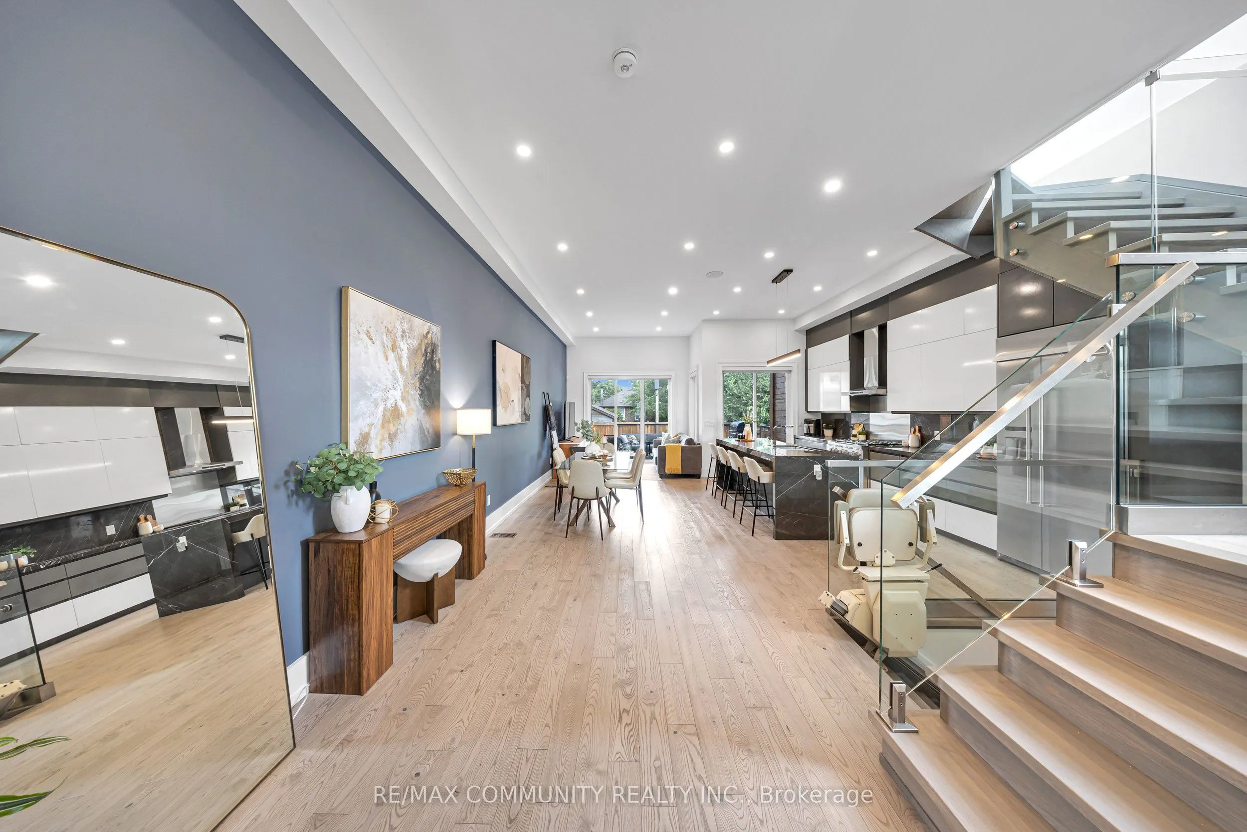 7 Derwyn Road