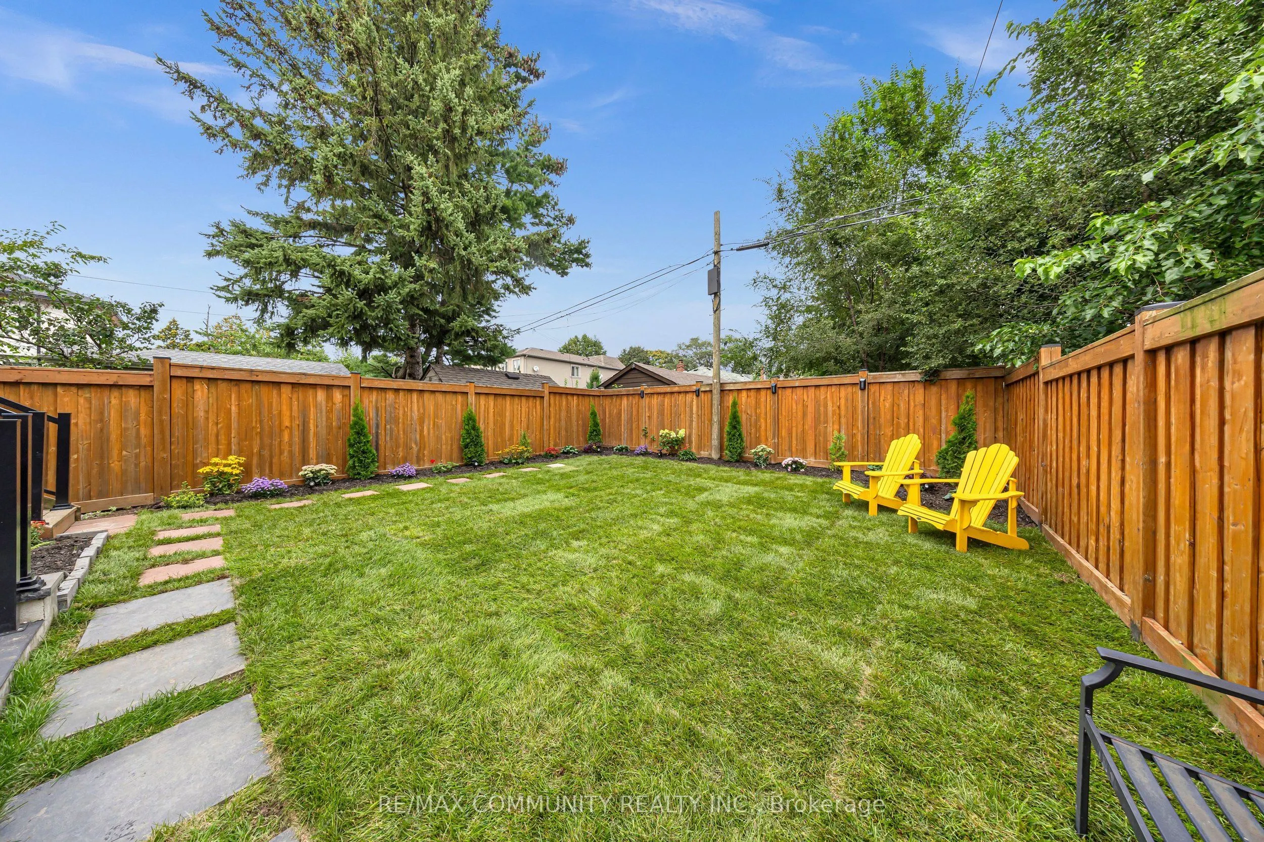 7 Derwyn Road