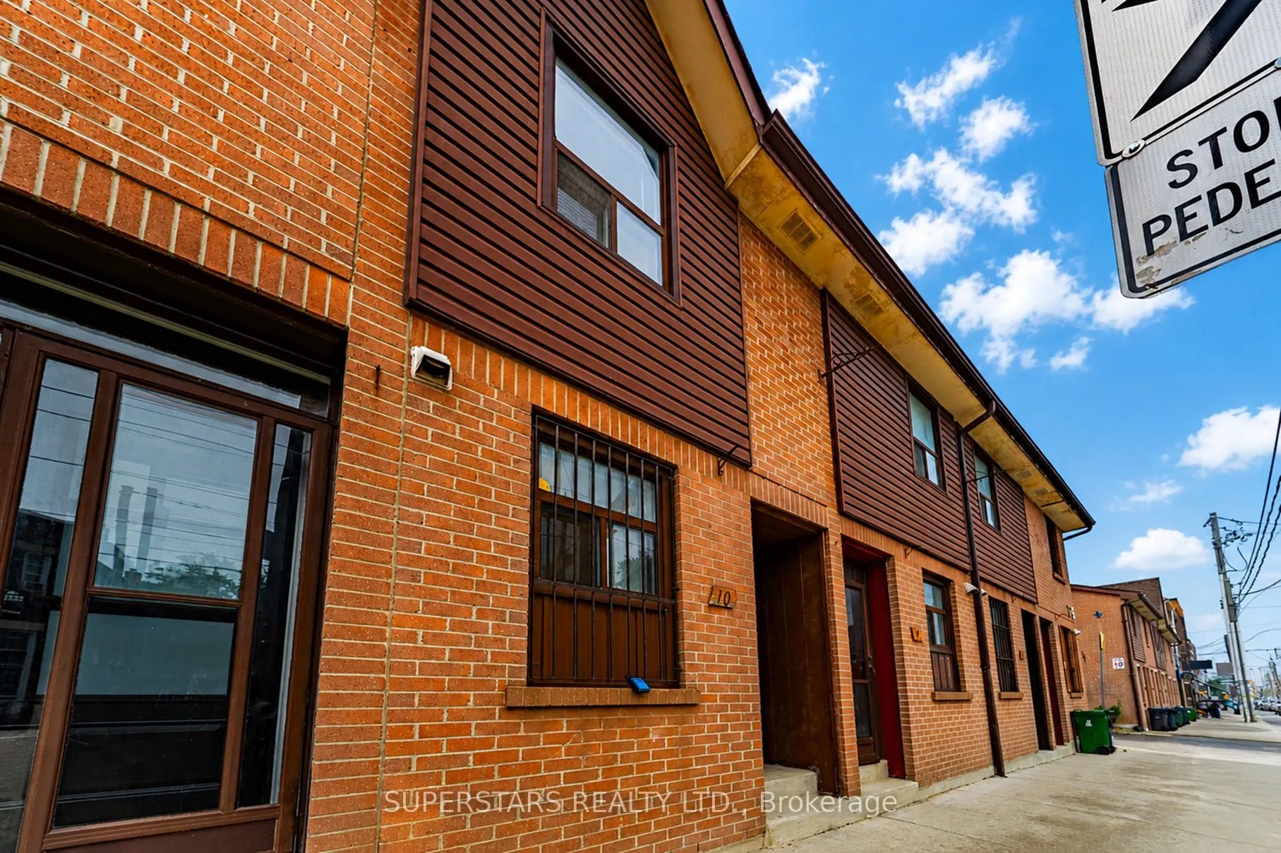 275 Broadview Avenue #10