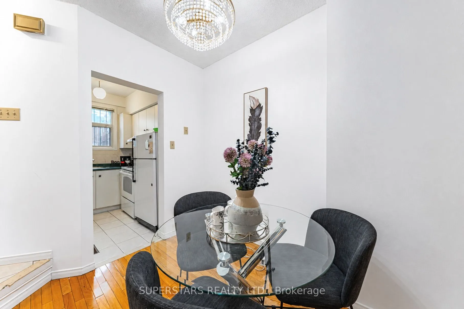 275 Broadview Avenue #10