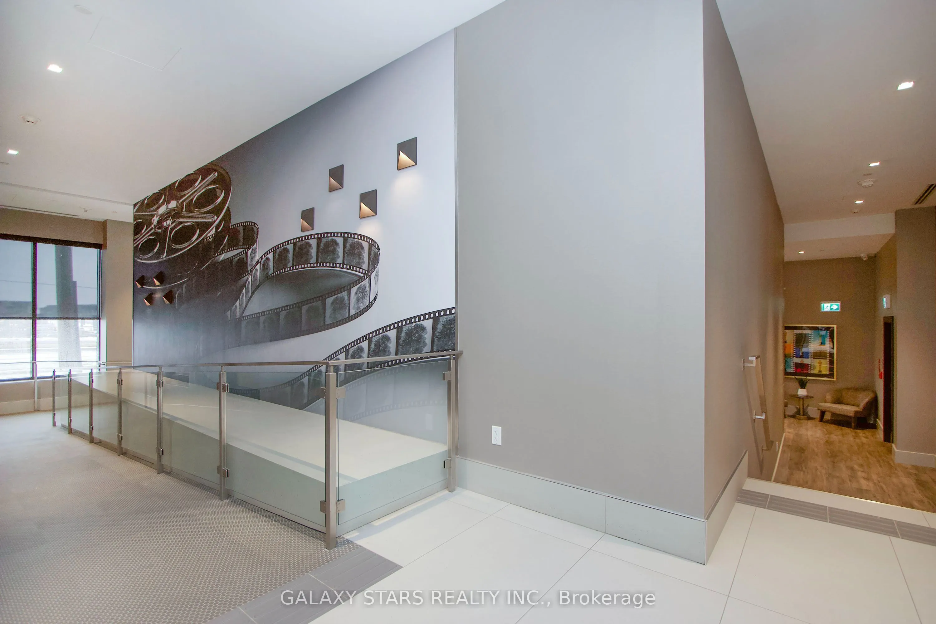 2550 Simcoe Street N #318
